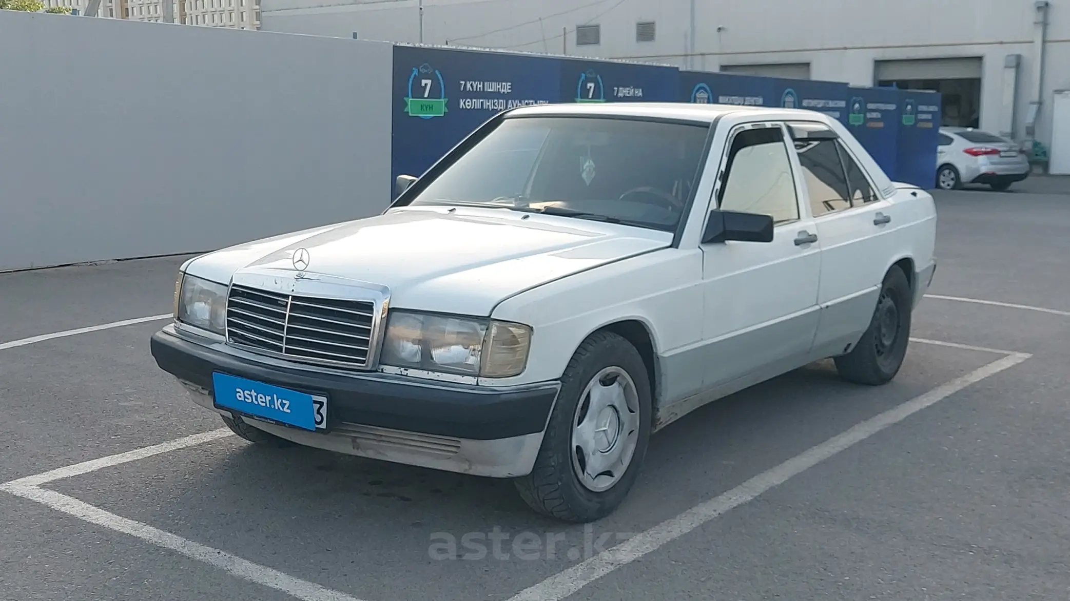 Mercedes-Benz W124 1987