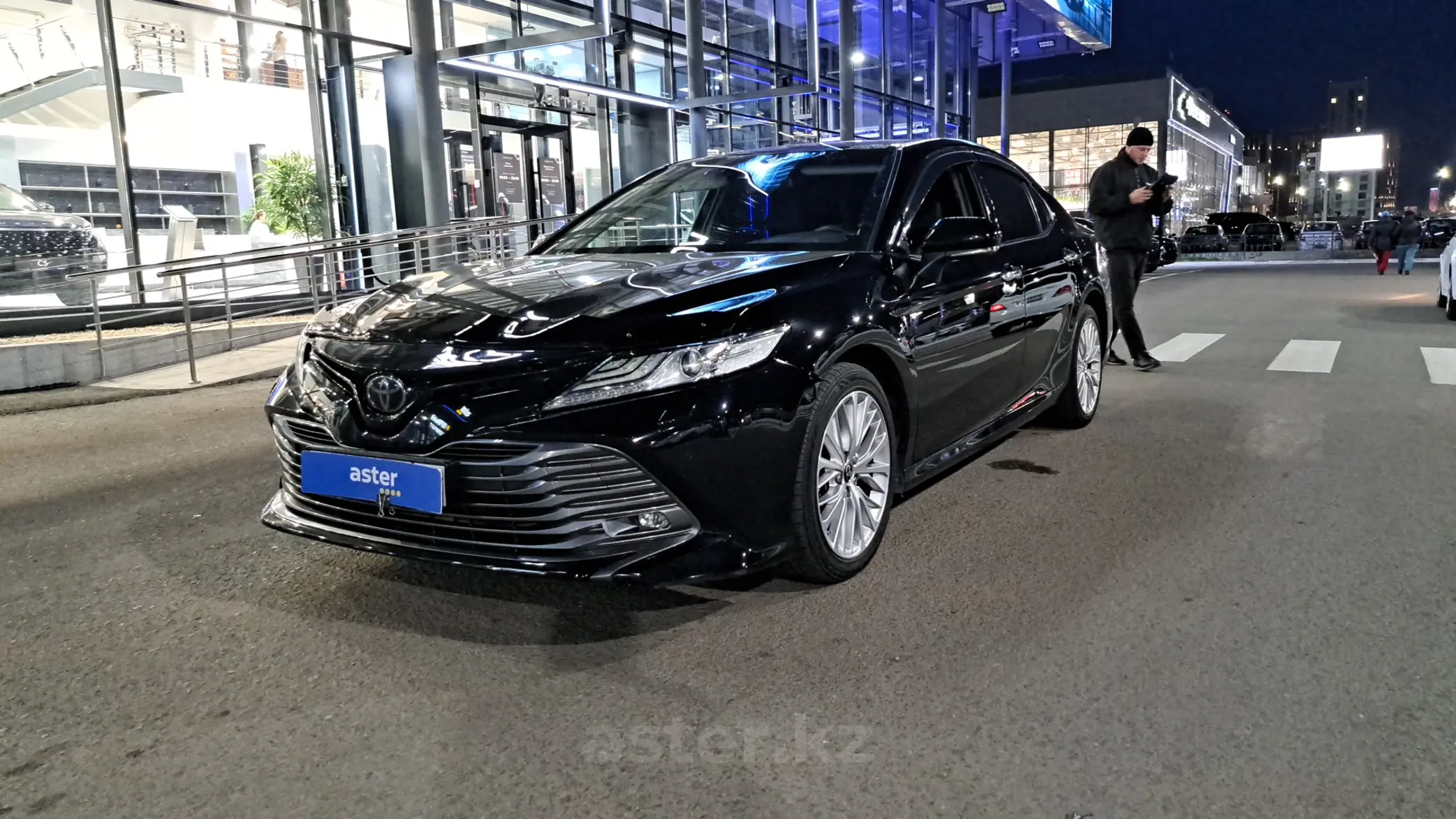 Toyota Camry 2019