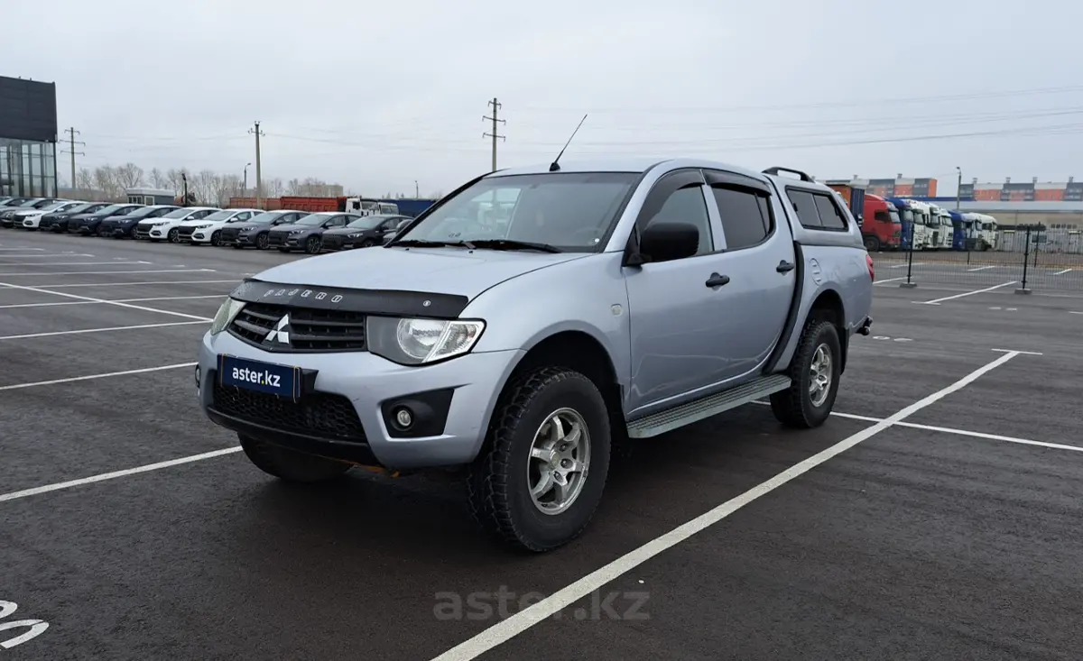 Купить Mitsubishi L200 2011 года в Петропавловске, цена 7000000 тенге.  Продажа Mitsubishi L200 в Петропавловске - Aster.kz. №c933023