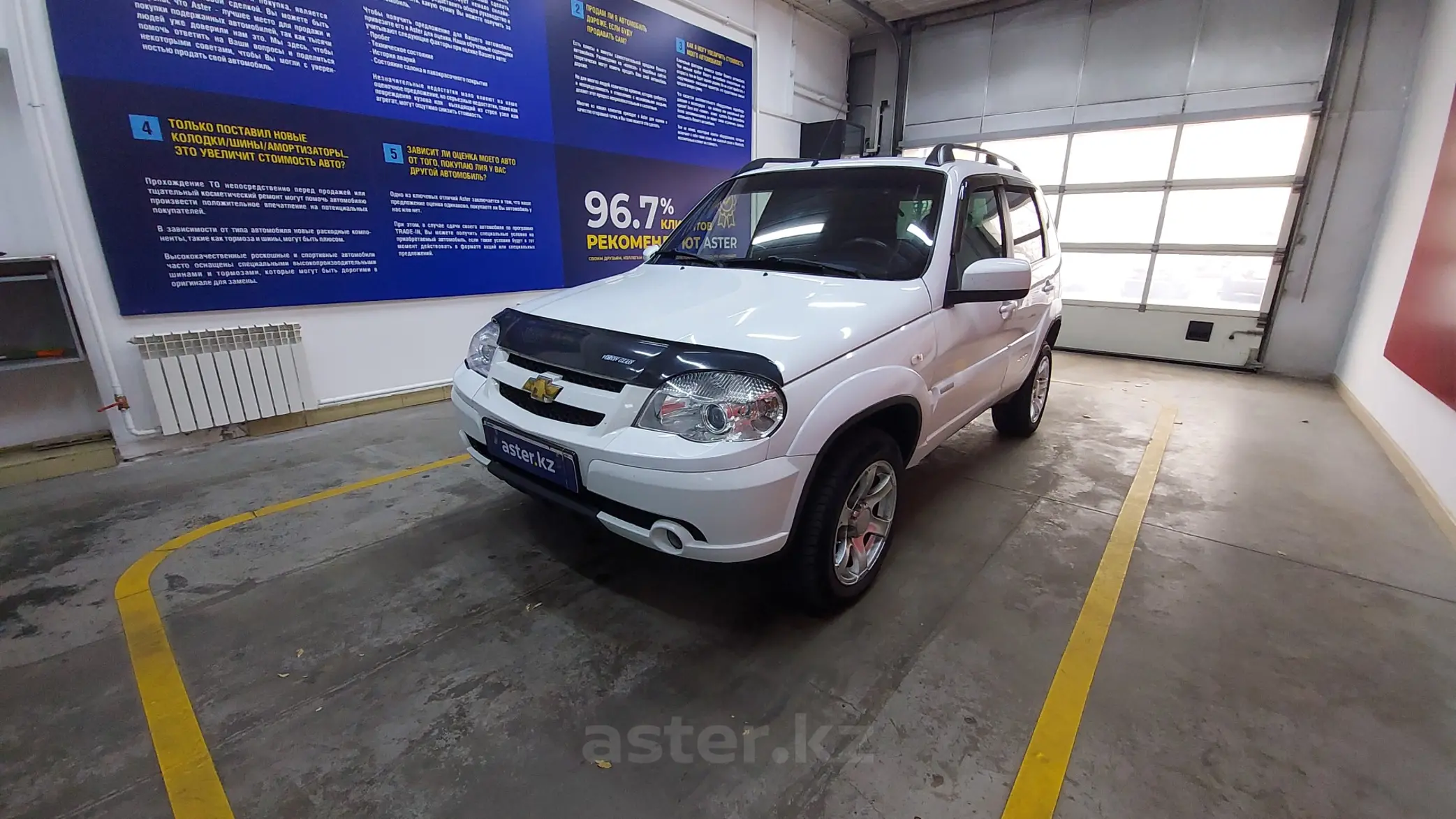 Chevrolet Niva 2012