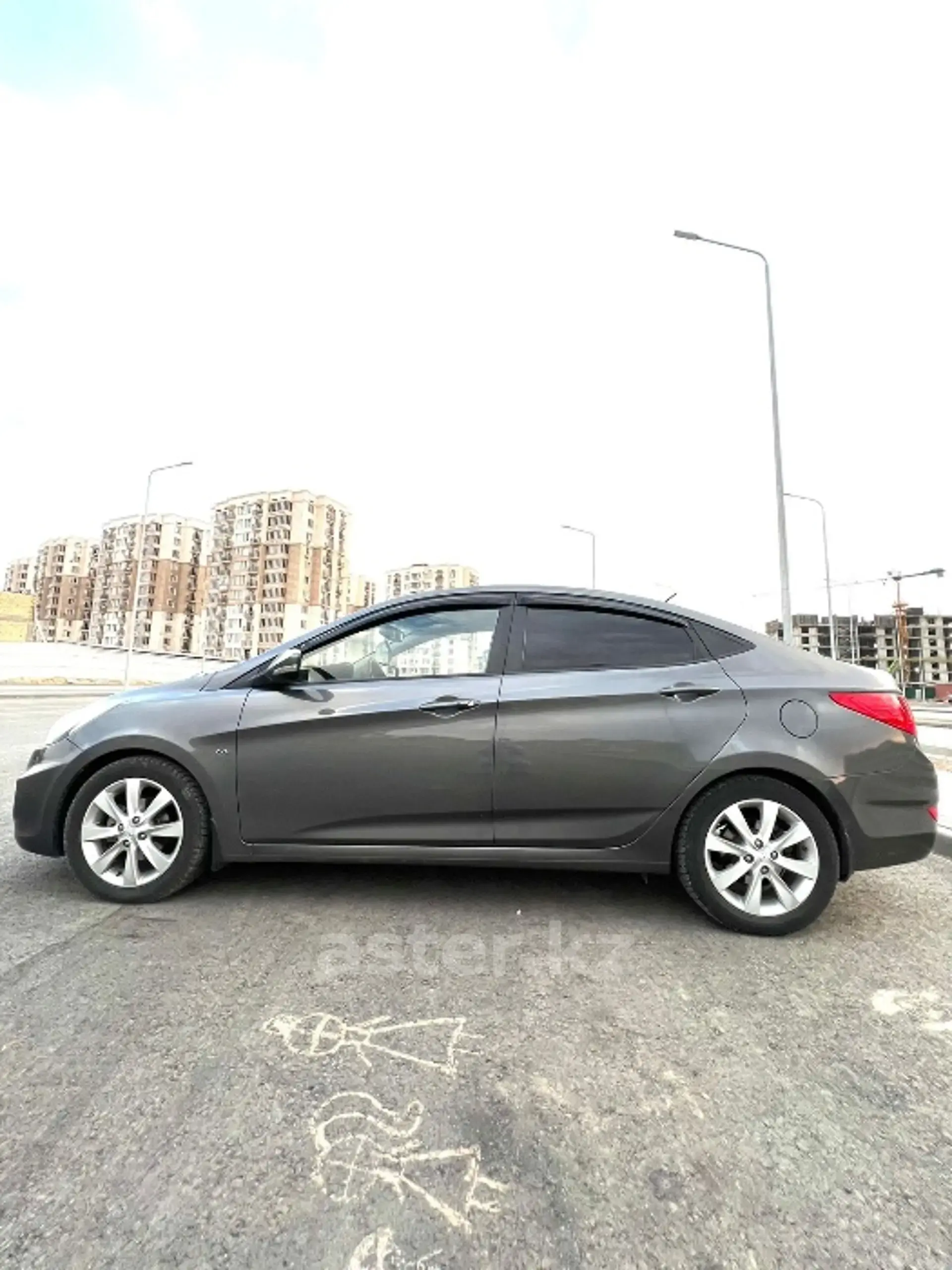 Hyundai Solaris 2012