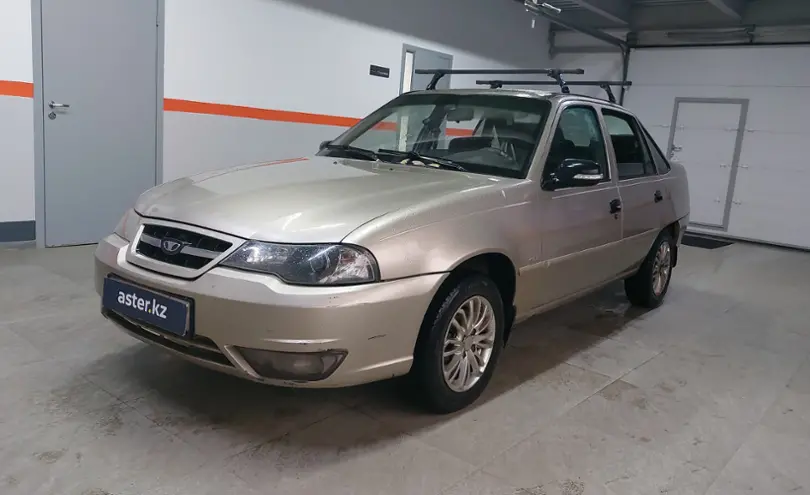 Daewoo Nexia серая