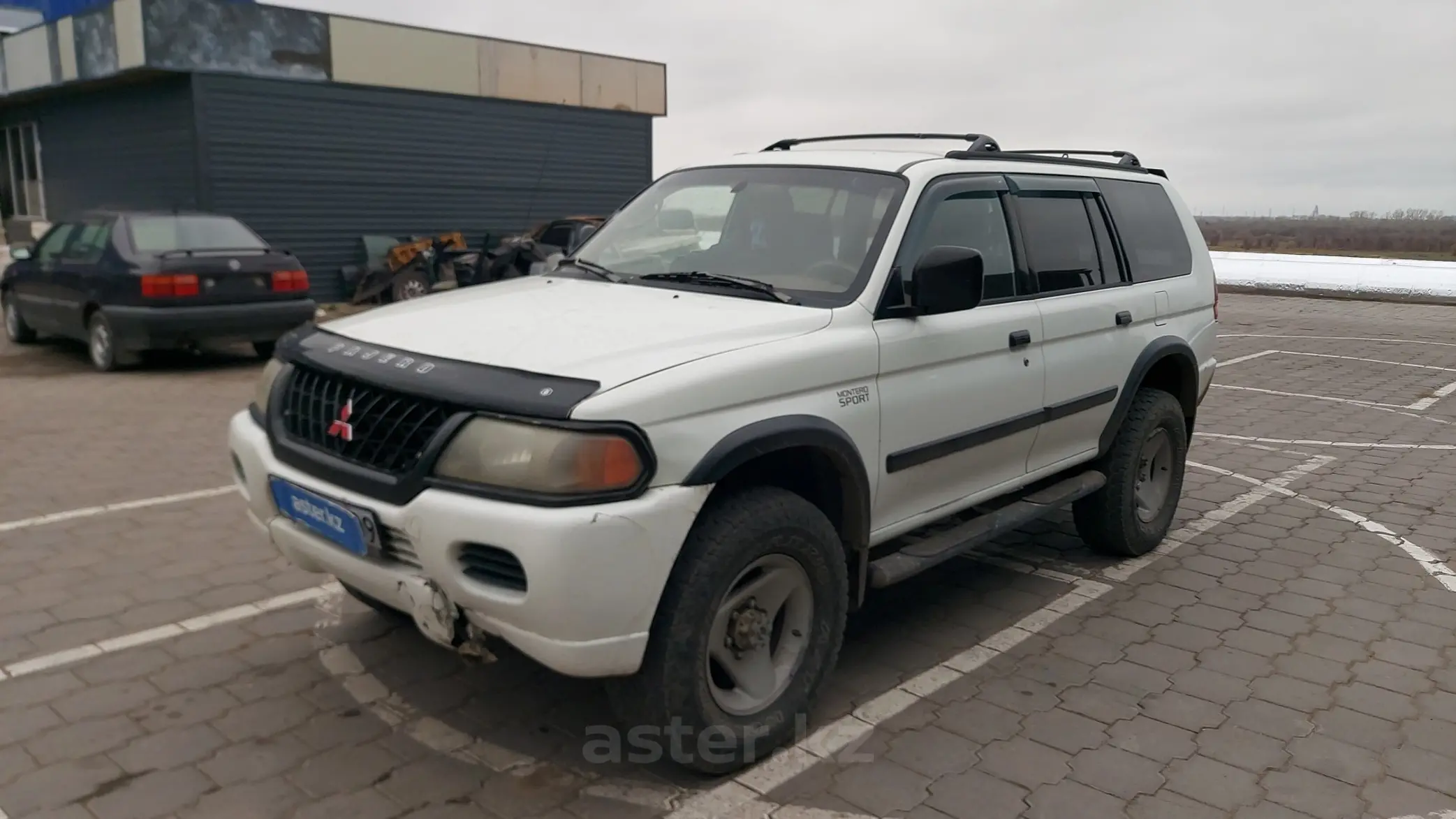 Mitsubishi Montero Sport 2000