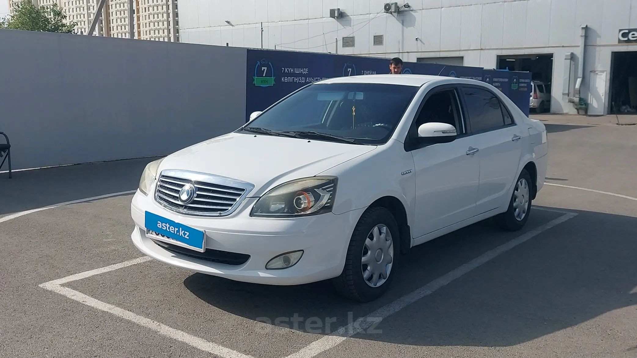 Geely SC7 2013