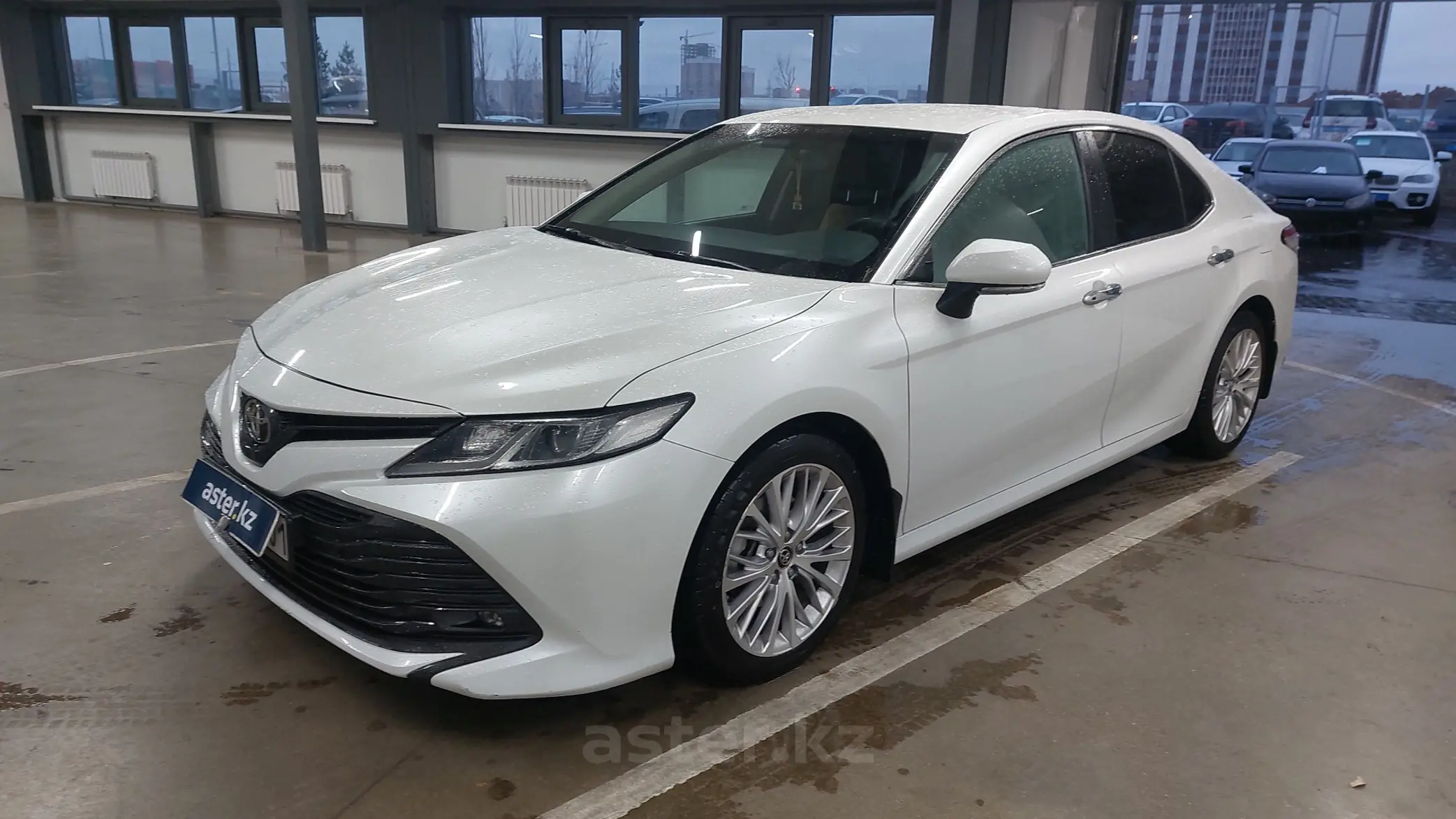 Toyota Camry 2019