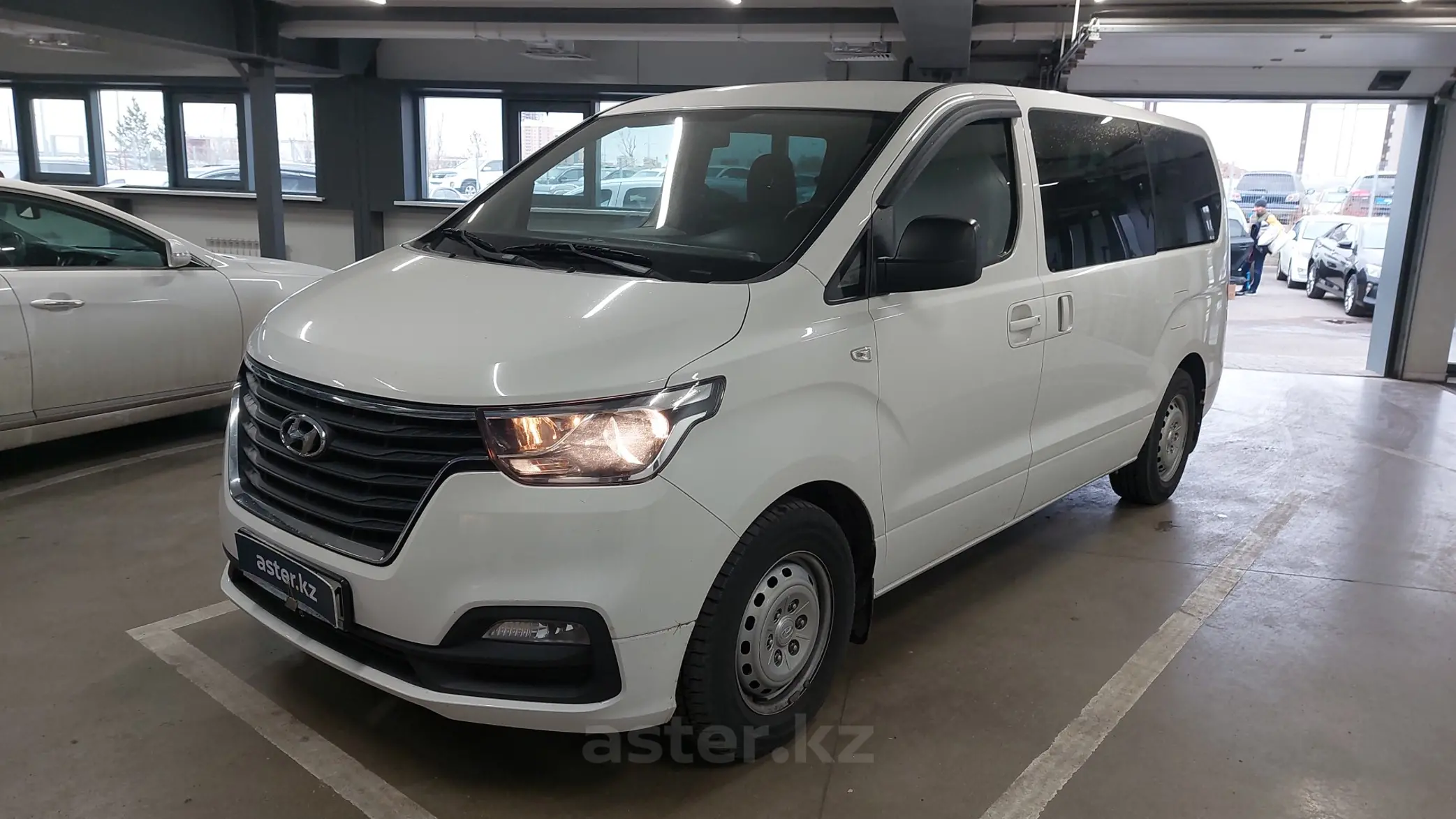 Hyundai Grand Starex 2019