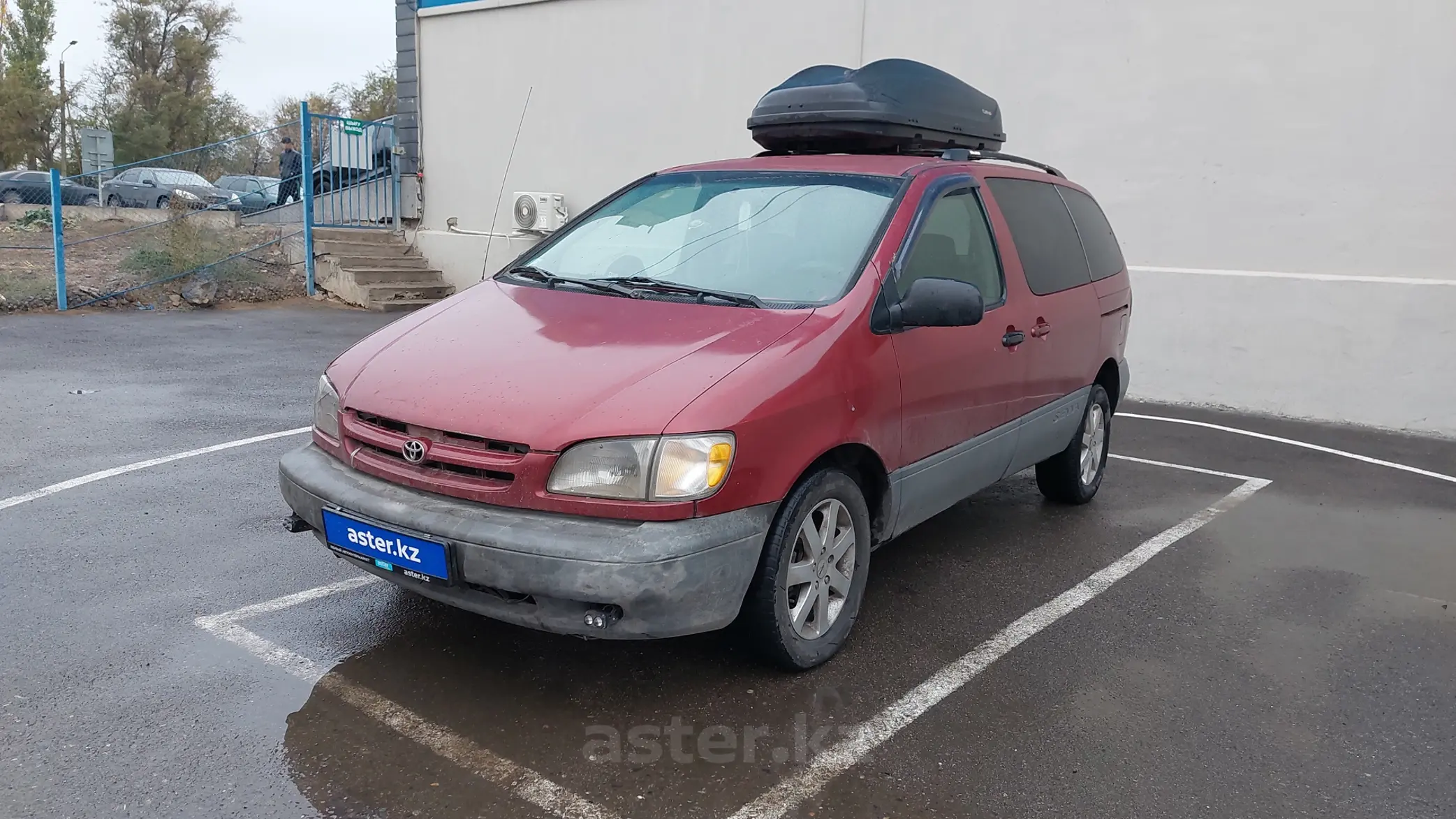 Toyota Sienna 2000