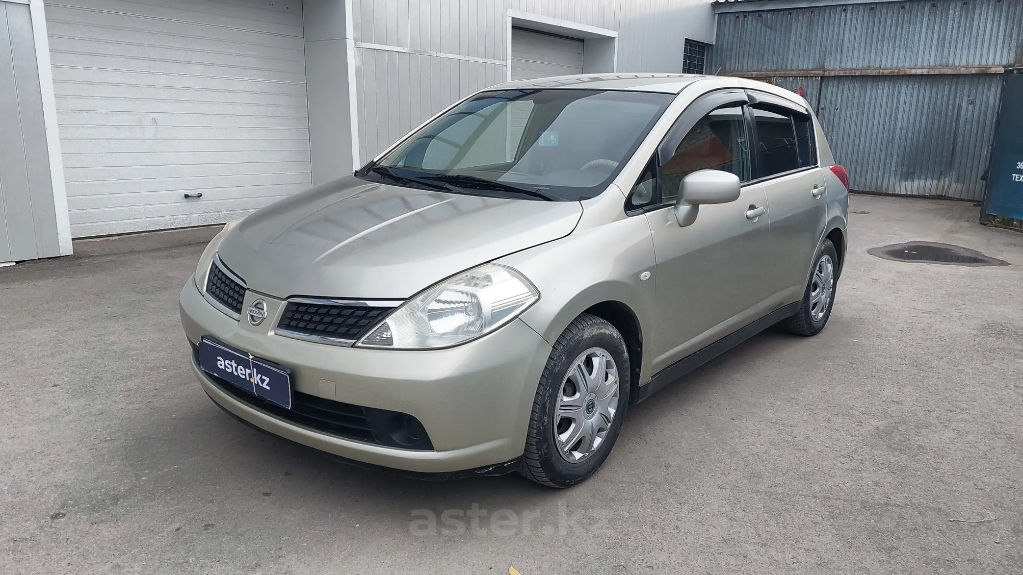 Nissan Tiida 2007