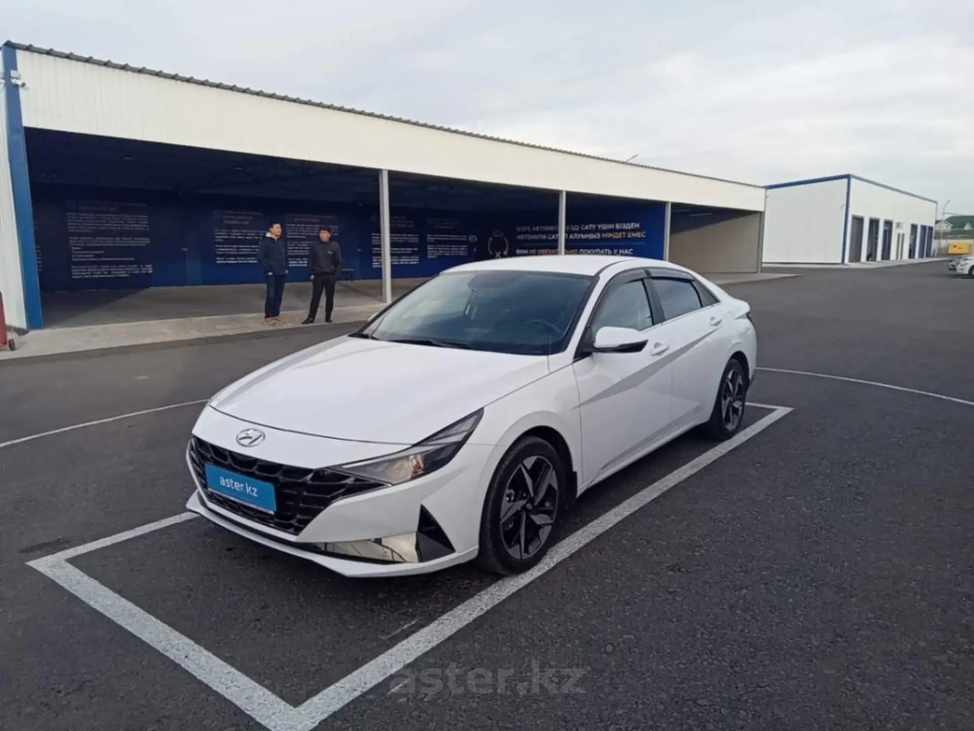 Hyundai Elantra 2022