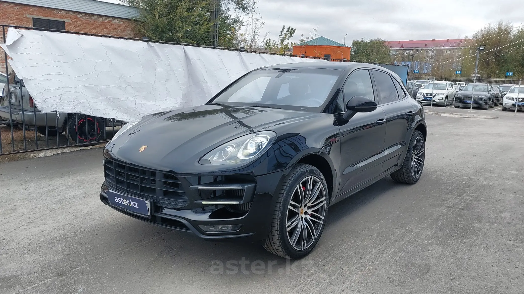 Porsche Macan 2014