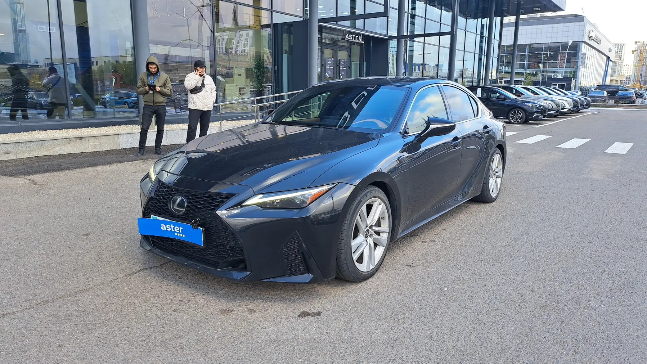 Lexus IS 2021