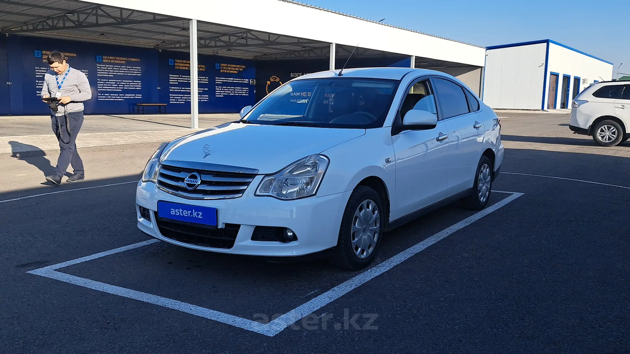 Nissan Almera 2014