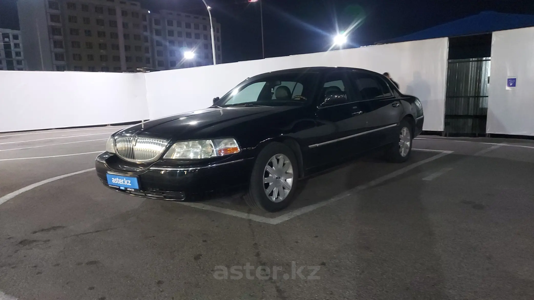 Lincoln Town Car 2010