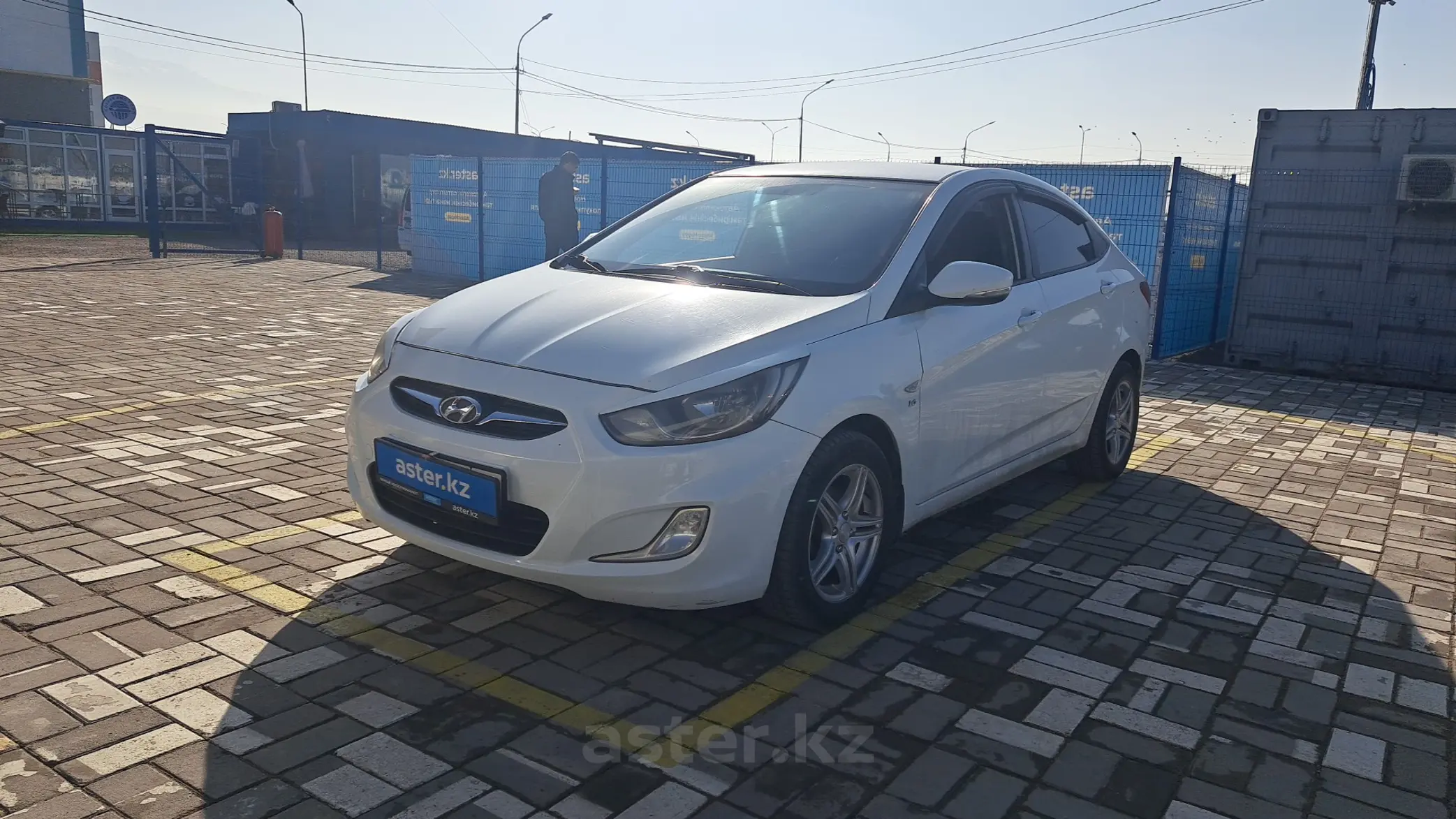 Hyundai Accent 2013