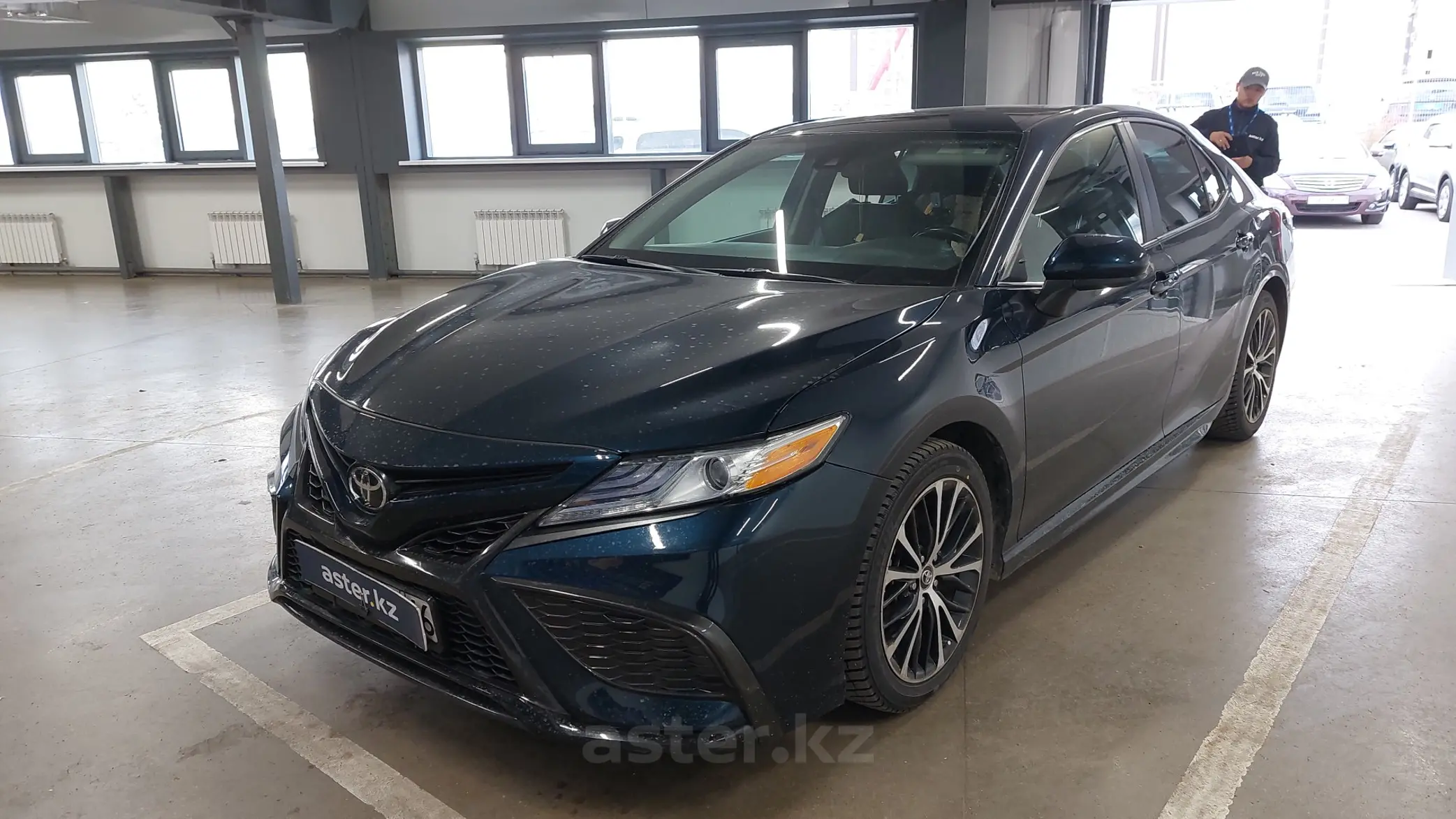 Toyota Camry 2019