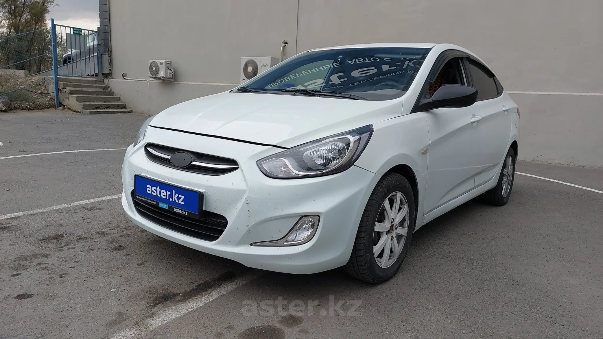 Hyundai Accent 2014