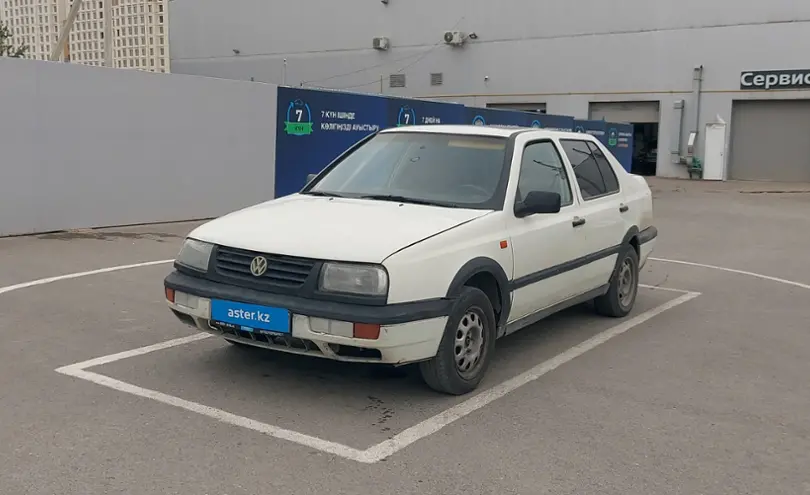 Volkswagen Vento 1994 года за 900 000 тг. в Шымкент