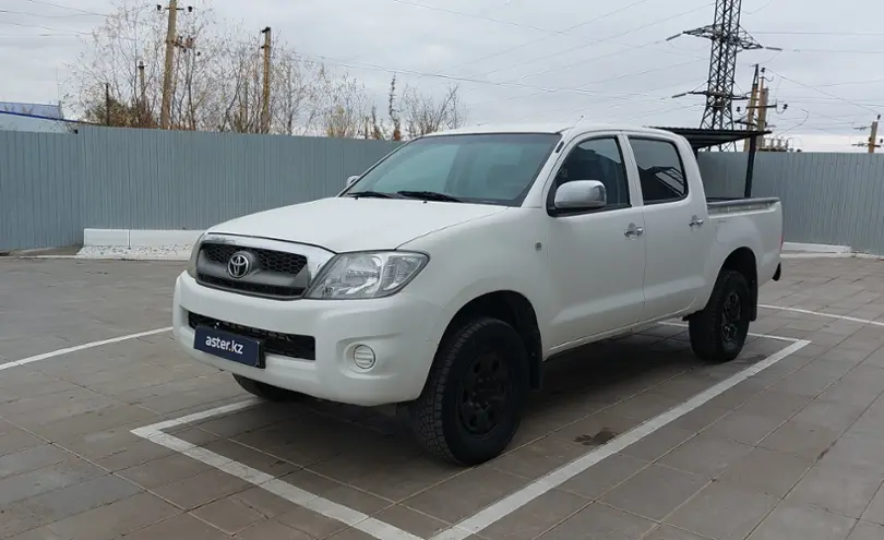 Toyota Hilux 2010 года за 6 500 000 тг. в Уральск