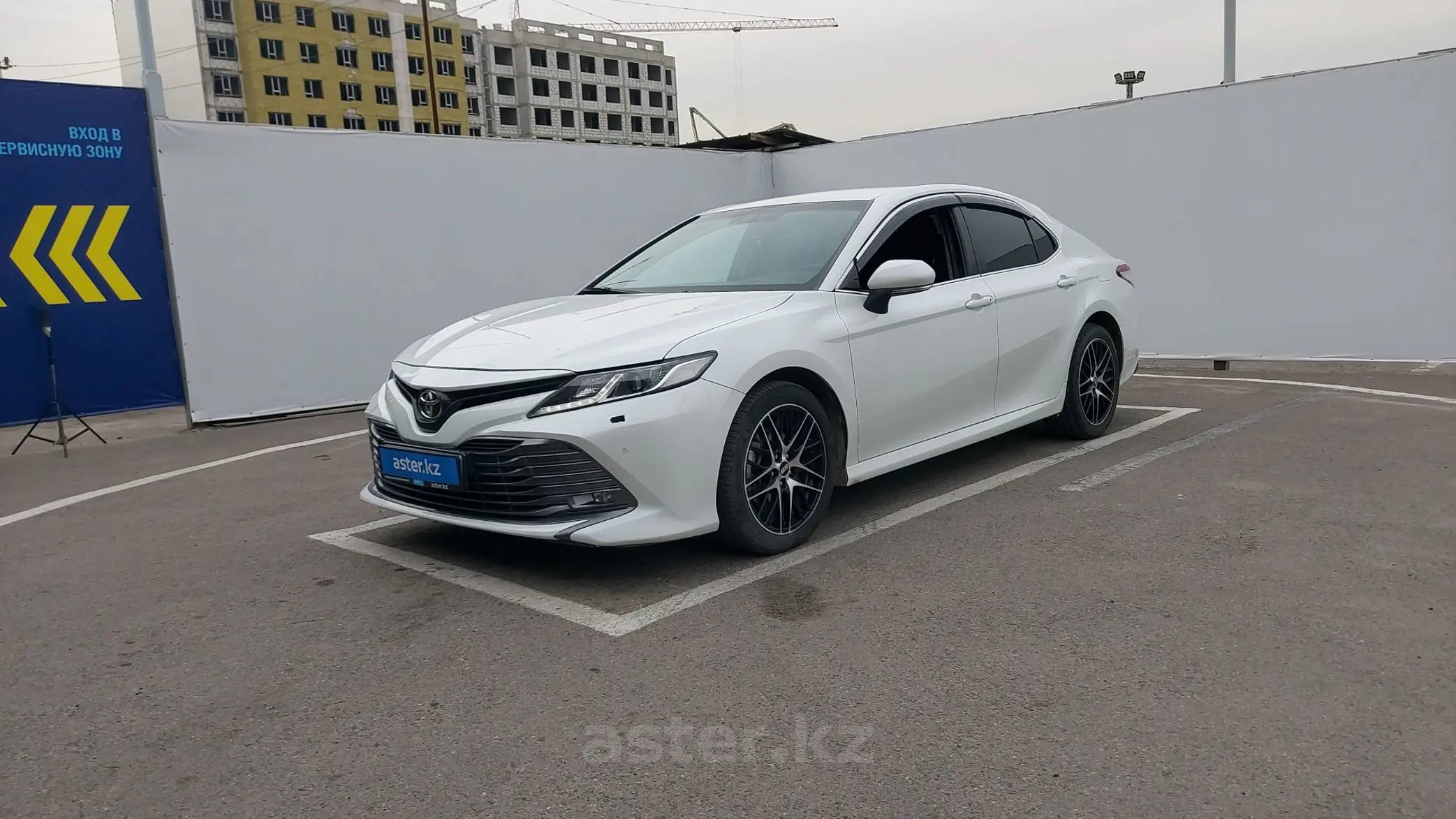 Toyota Camry 2019