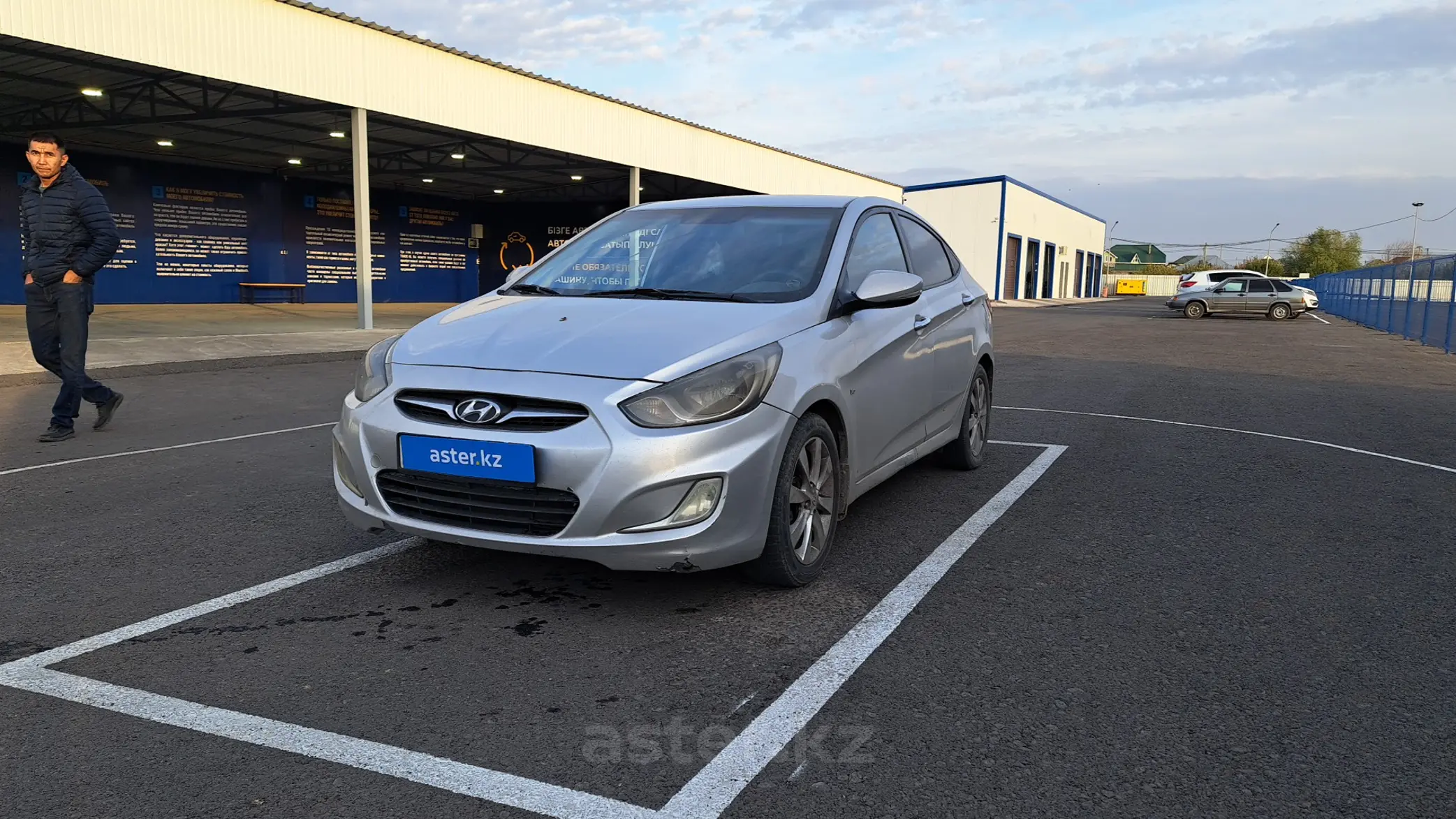 Hyundai Accent 2012