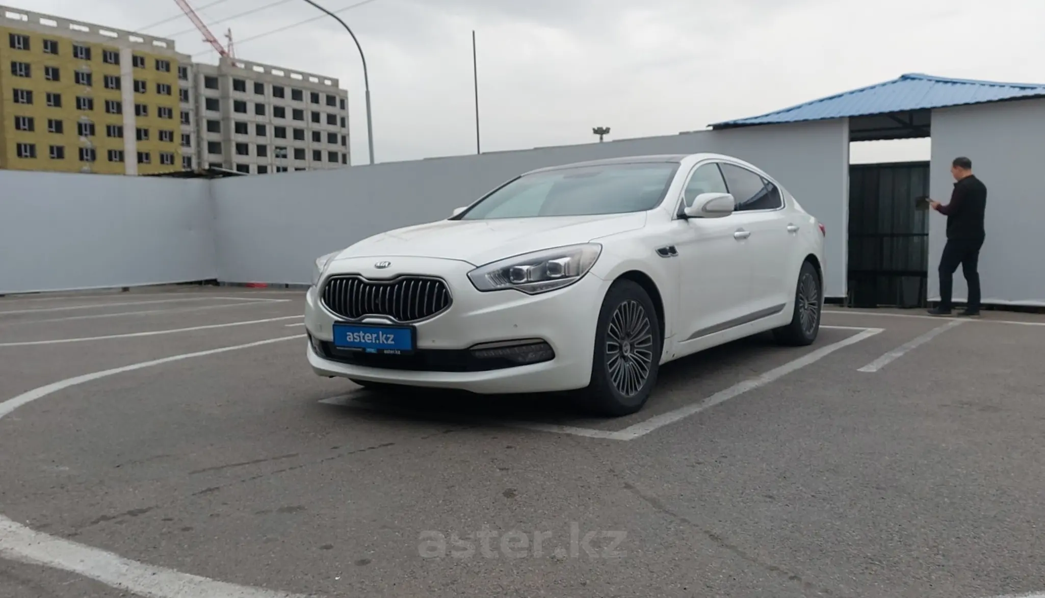 Kia Quoris 2014