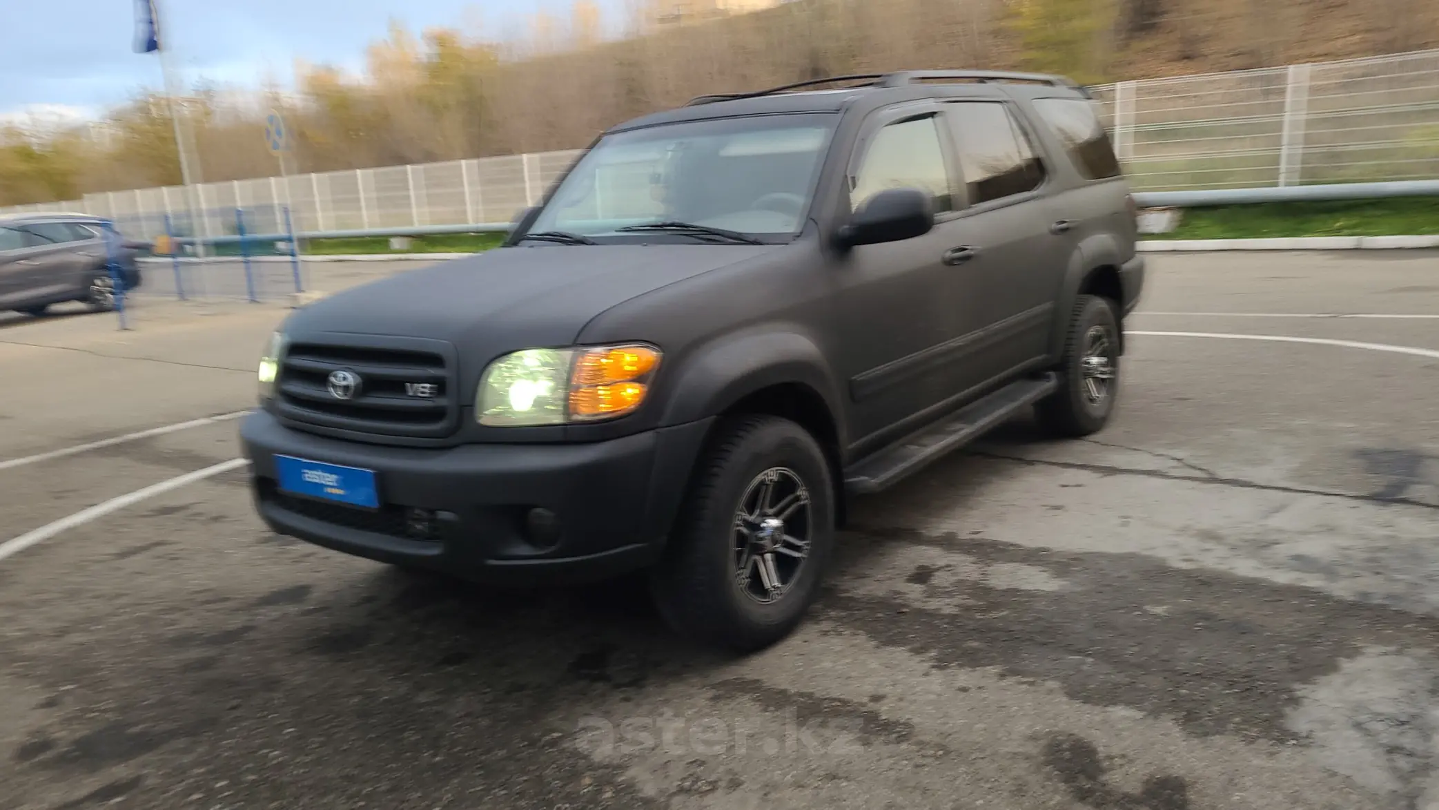 Toyota Sequoia 2004