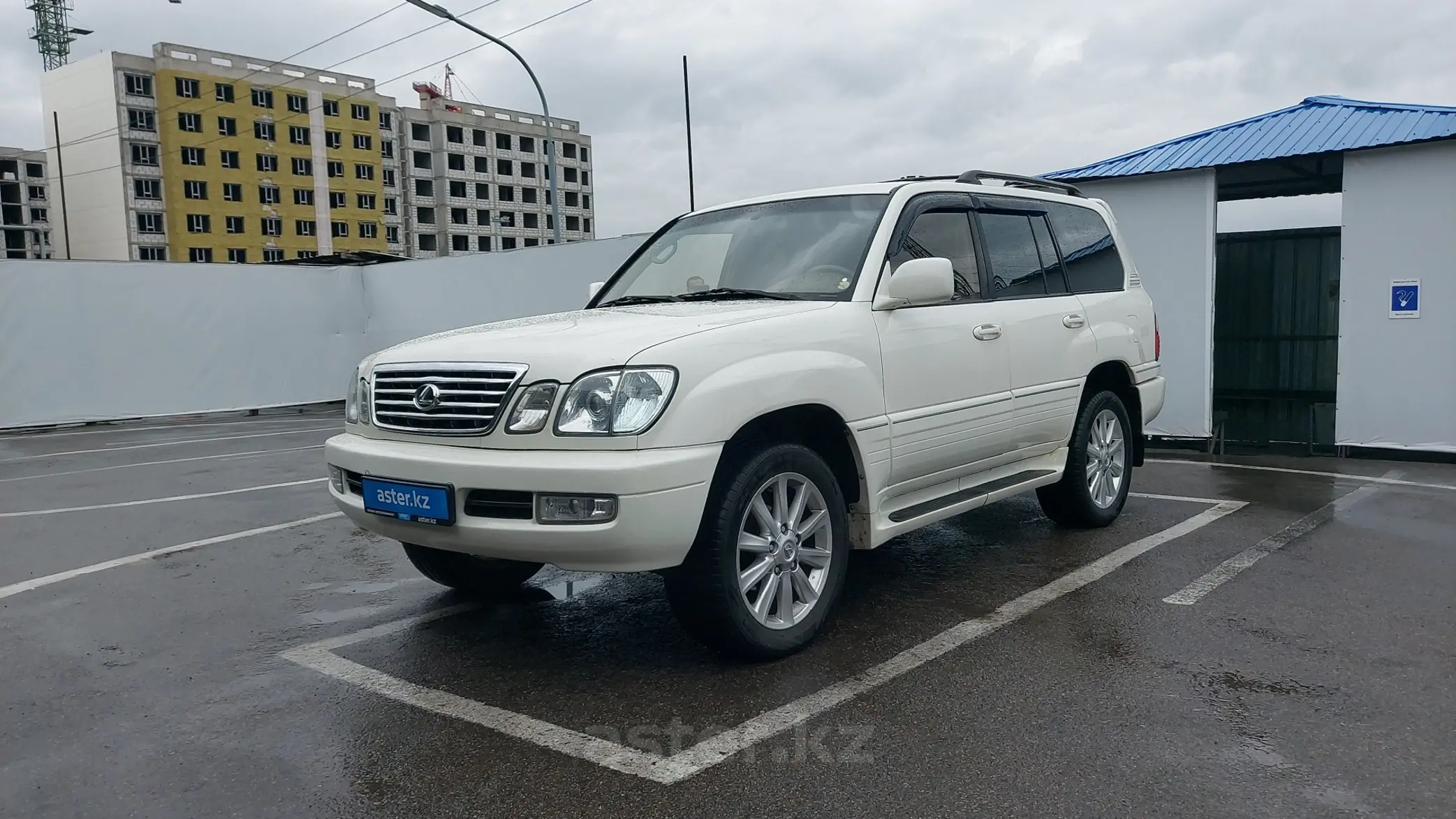 Lexus LX 1999