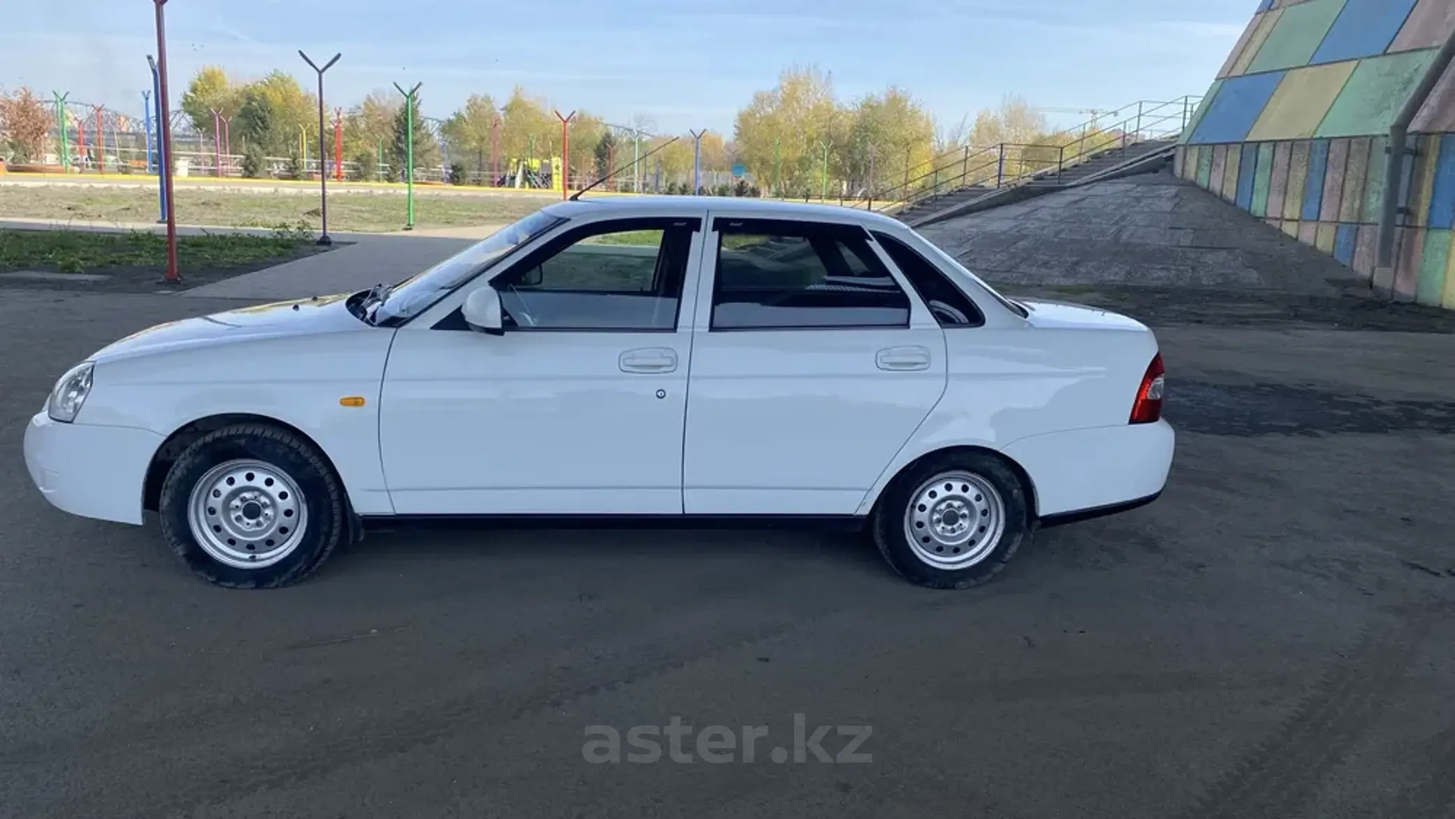 LADA (ВАЗ) Priora 2013