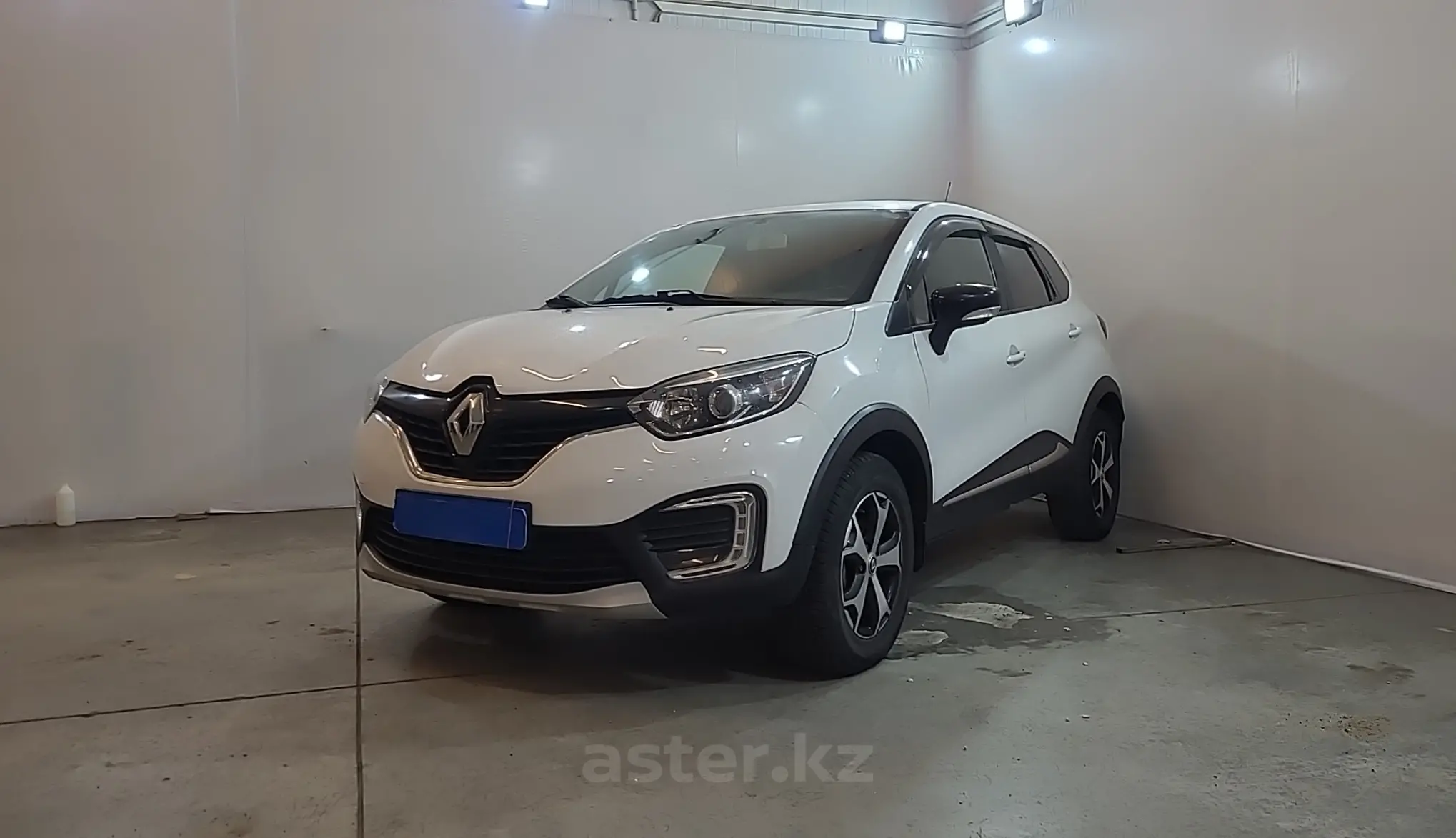 Купить Renault Kaptur 2017 года в Усть-Каменогорске, цена 6750000 тенге.  Продажа Renault Kaptur в Усть-Каменогорске - Aster.kz. №255264