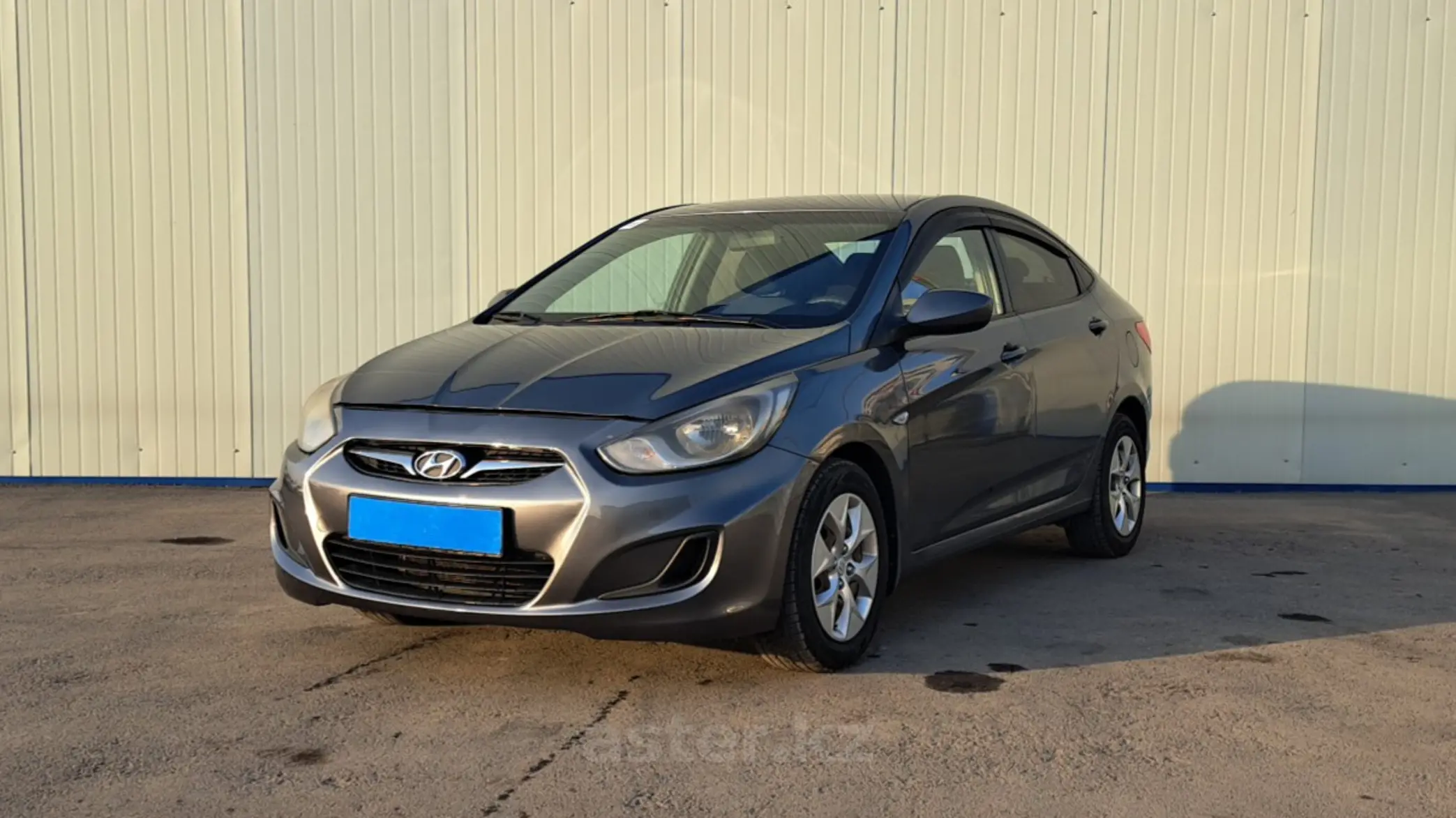 Hyundai Accent 2013