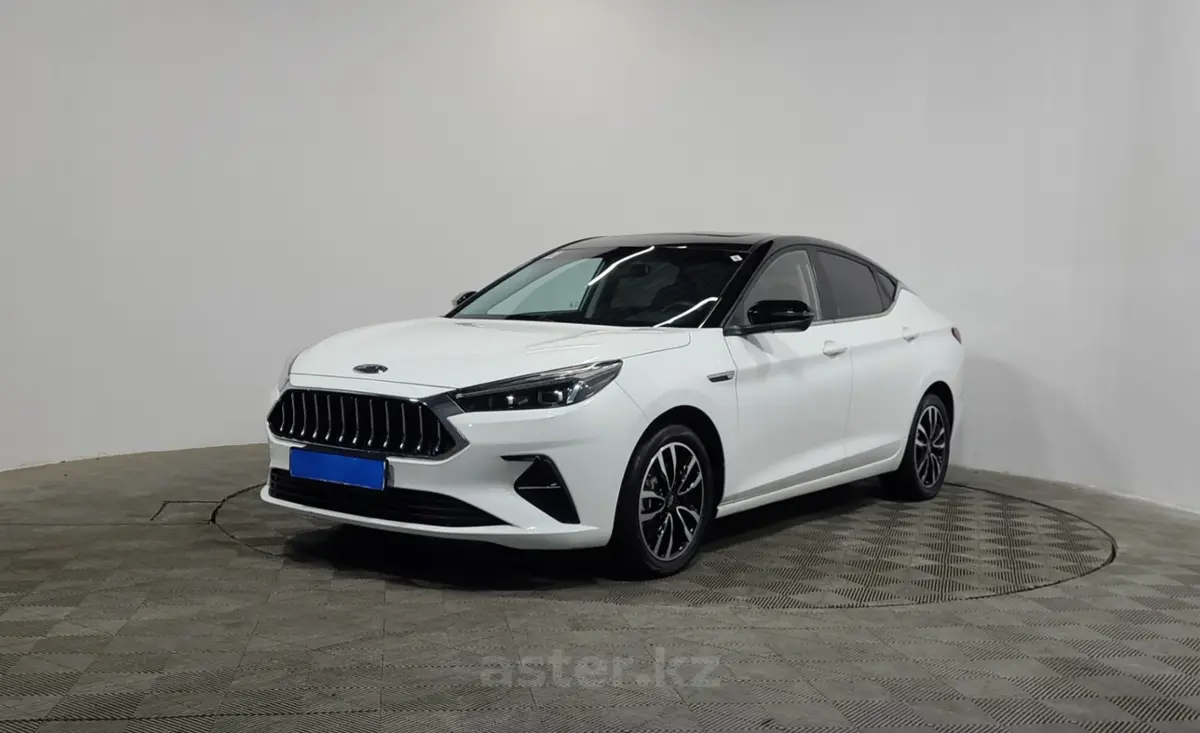 2021 JAC J7
