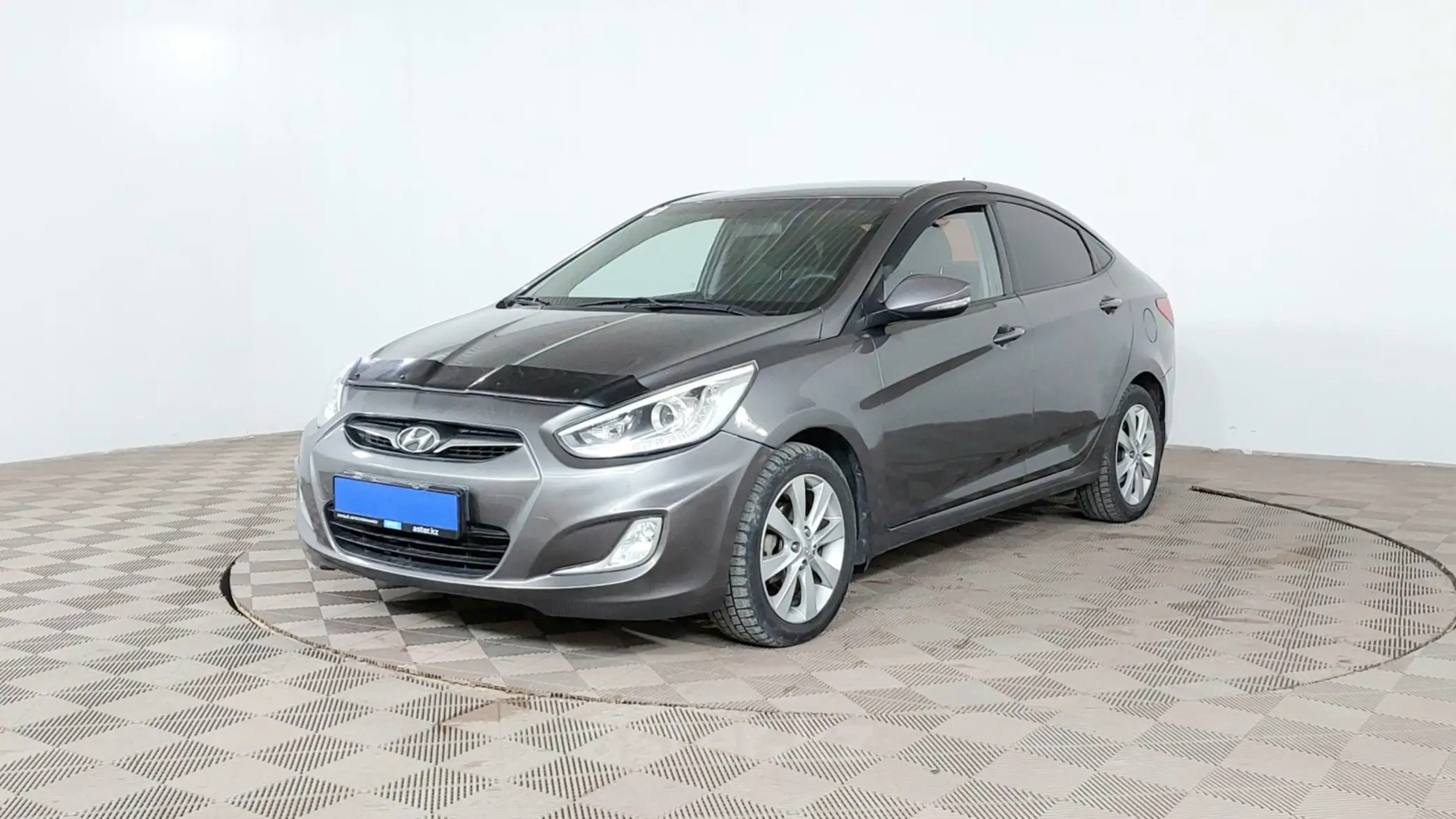 Hyundai Accent 2013