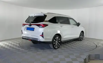 Toyota Veloz 2023 года за 14 737 000 тг. в Актау