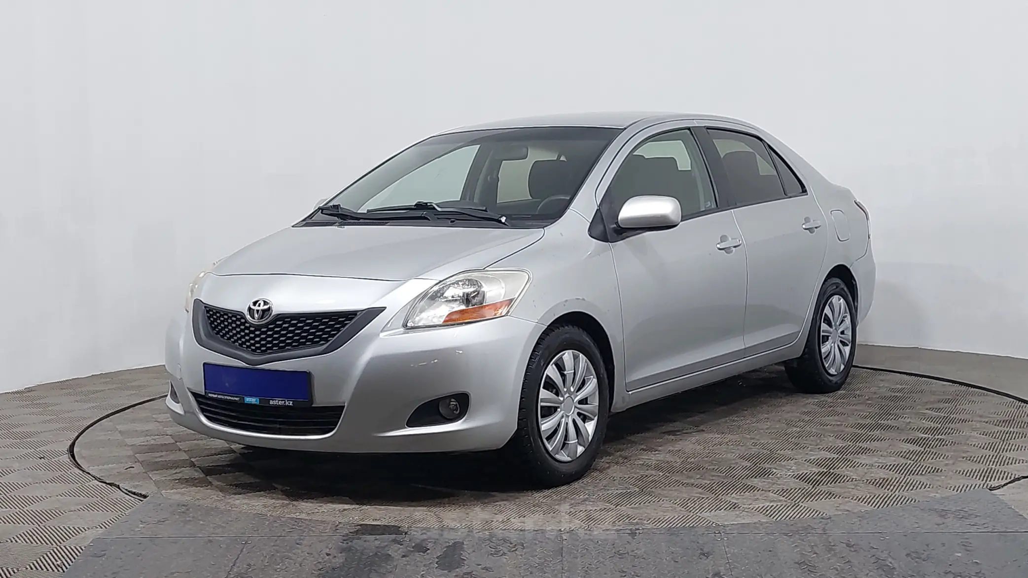 Toyota Yaris 2010