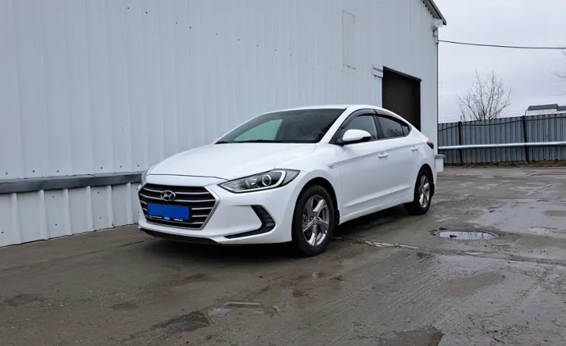 Hyundai Elantra 2017 года за 8 250 000 тг. в Экибастуз