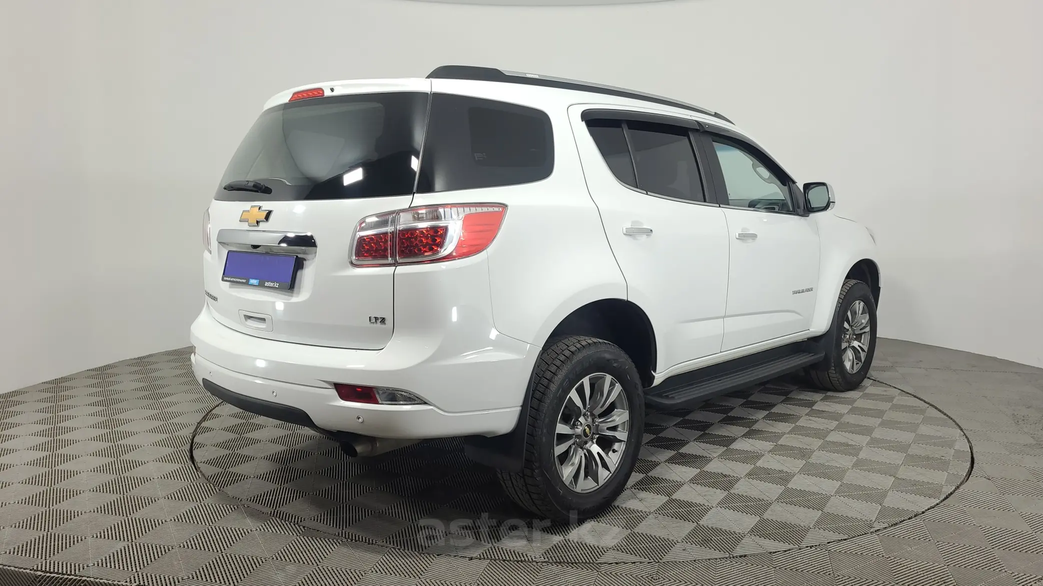 Купить Chevrolet TrailBlazer 2022 года в Караганде, цена 15790000 тенге.  Продажа Chevrolet TrailBlazer в Караганде - Aster.kz. №272685