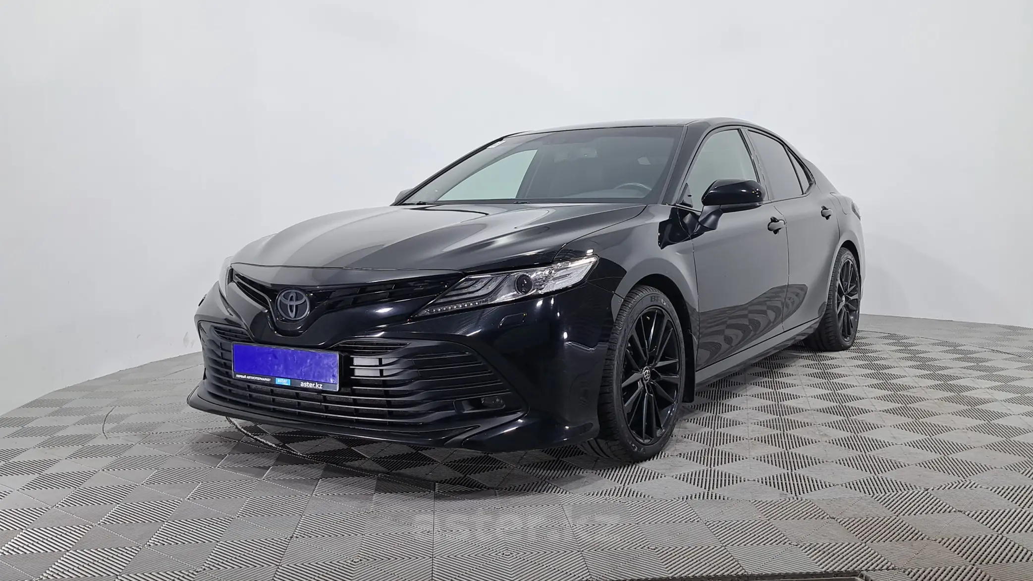 Toyota Camry 2019