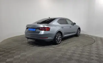 Skoda Superb 2019 года за 10 990 000 тг. в Алматы