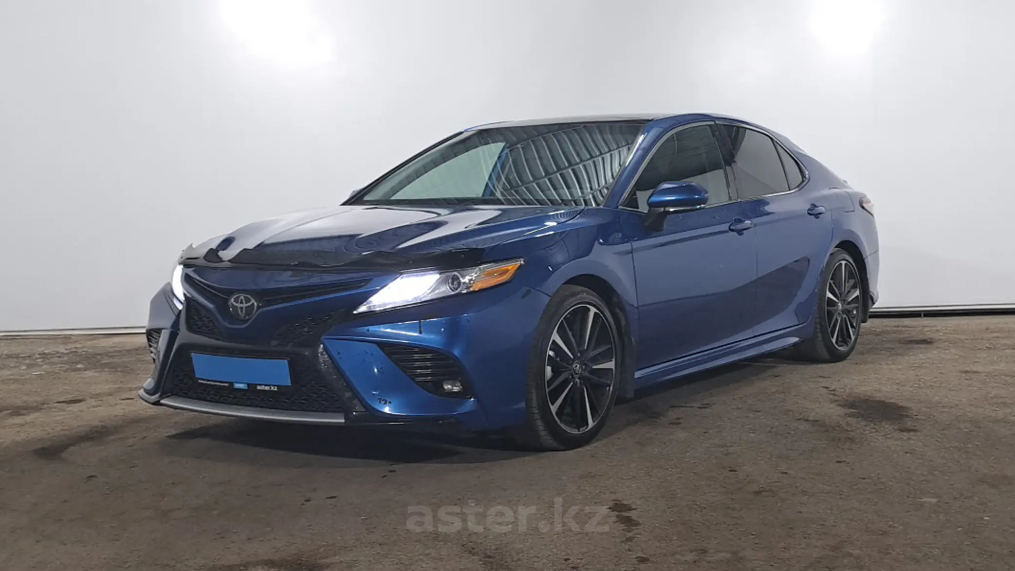 Toyota Camry 2019