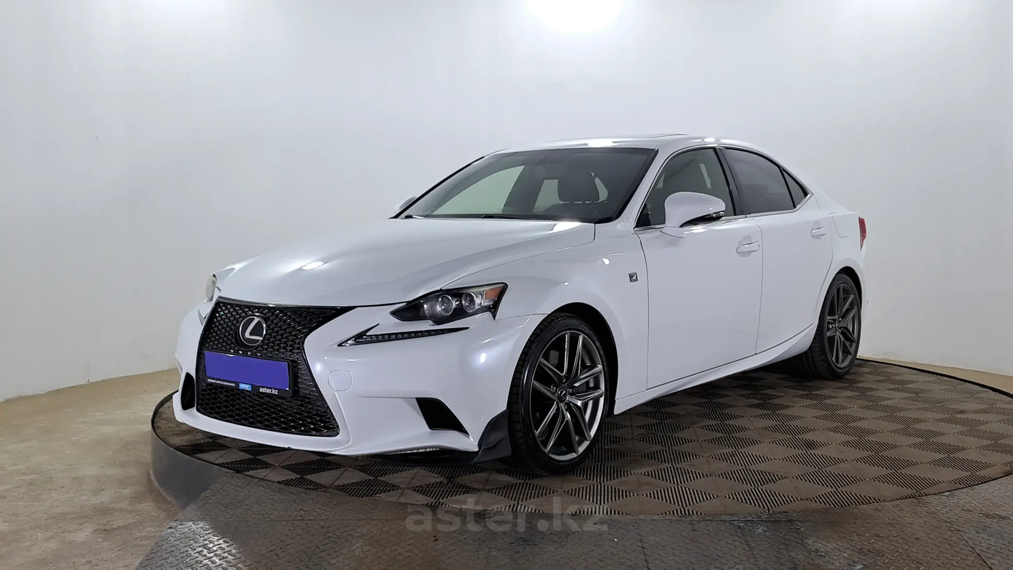 Lexus IS 2015