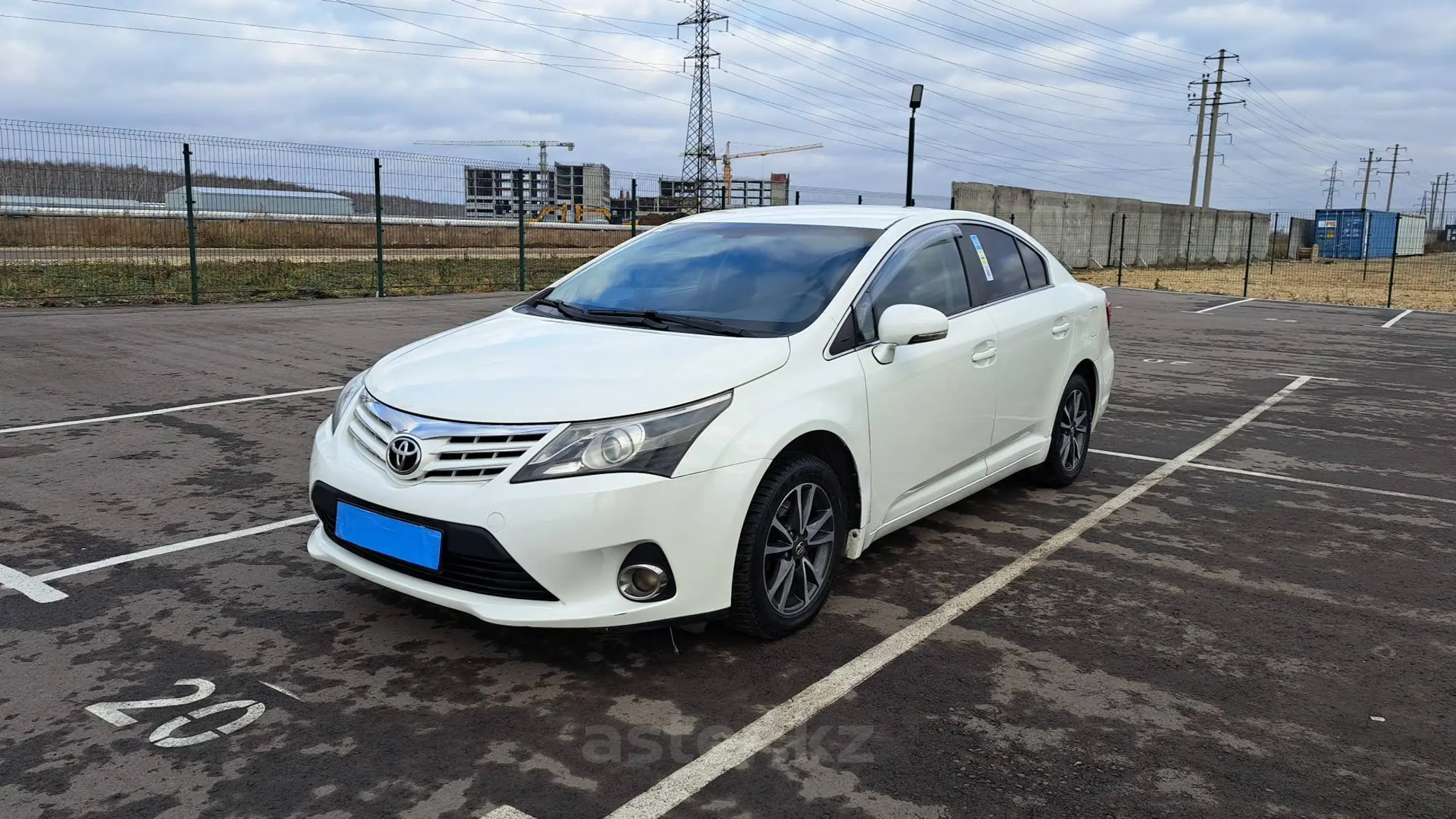 Toyota Avensis 2013