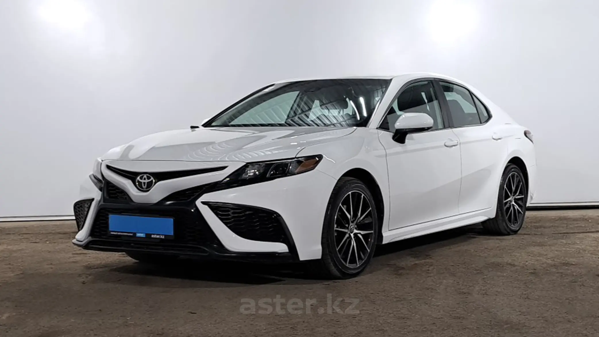 Toyota Camry 2021