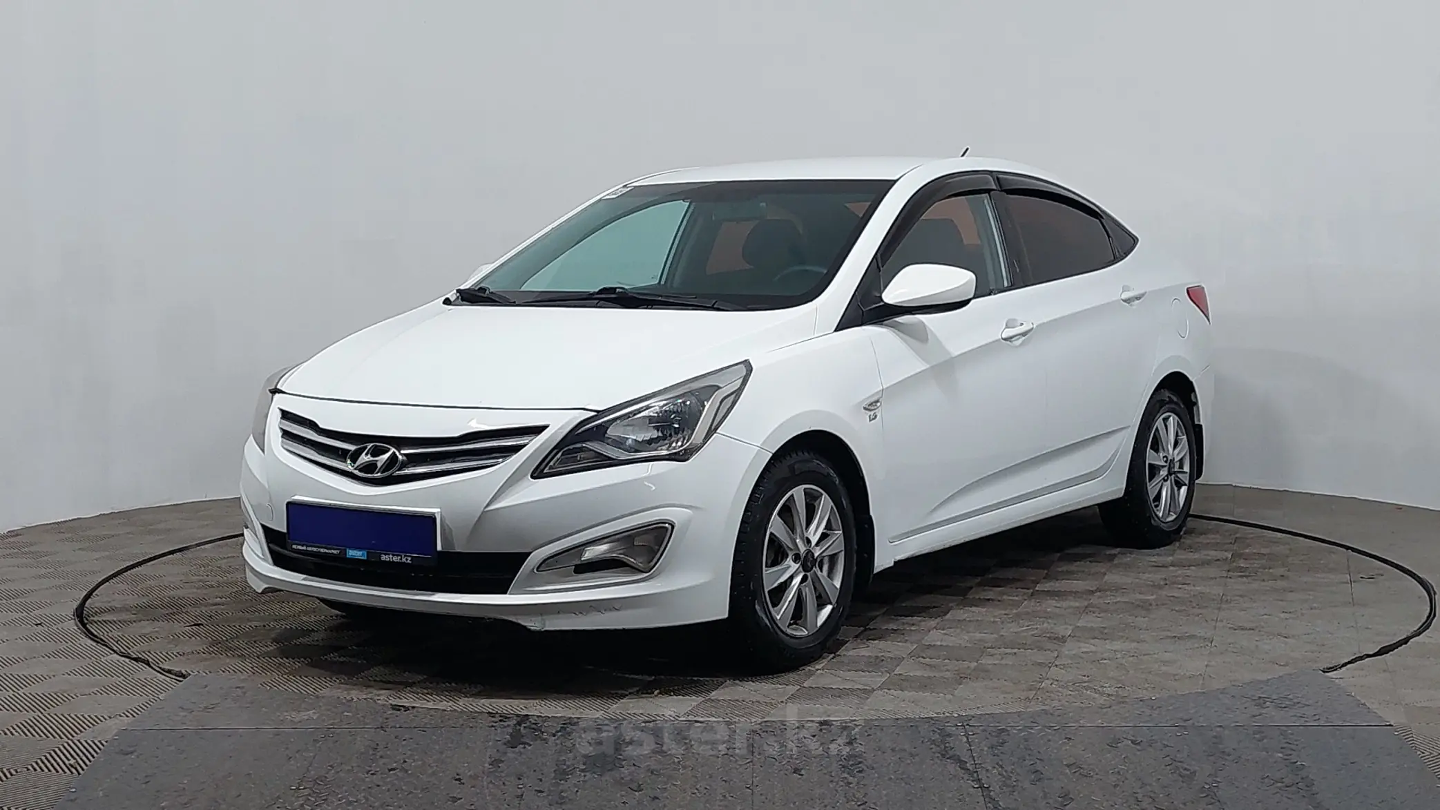 Hyundai Accent 2015