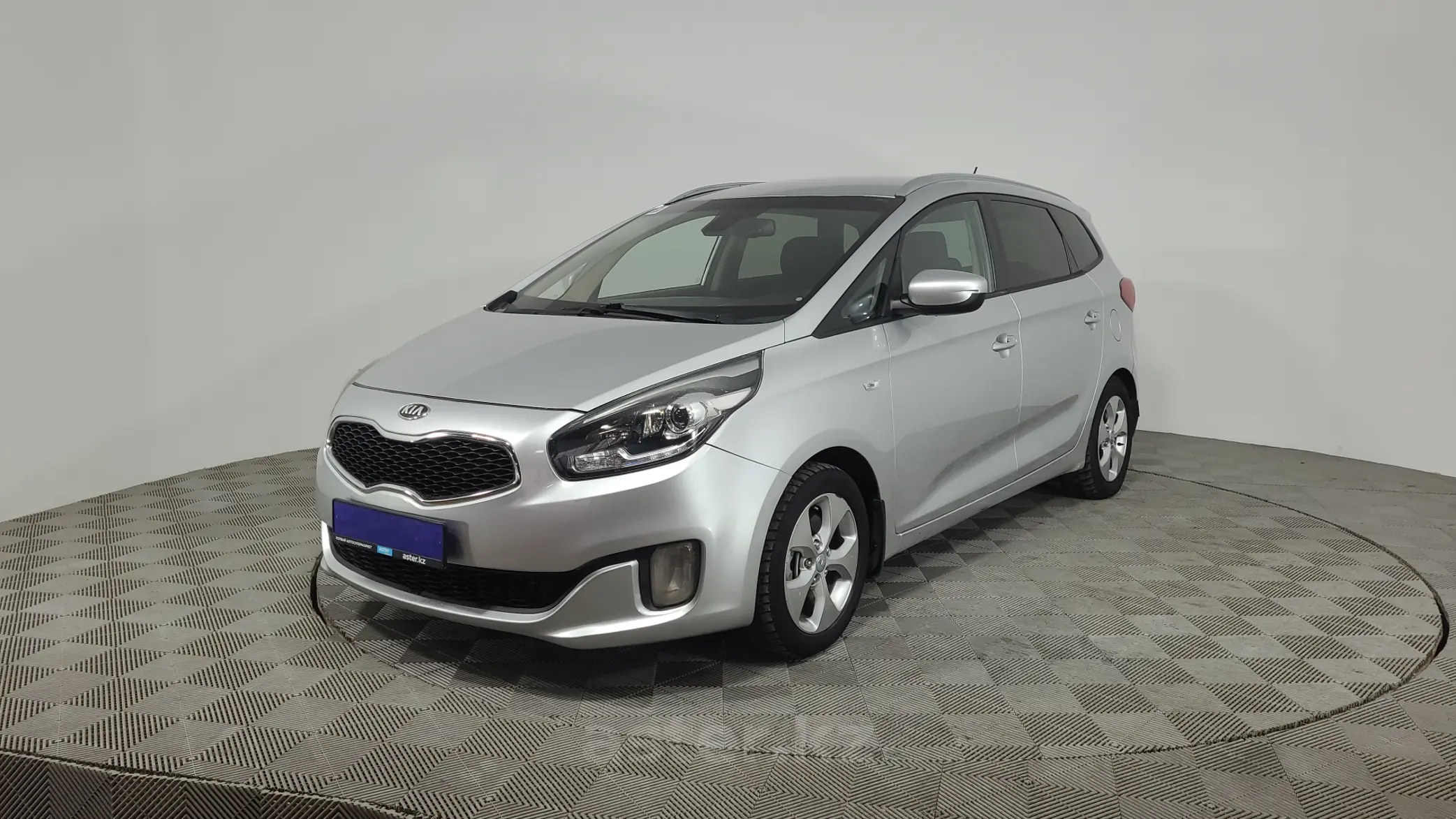 Kia Carens 2013