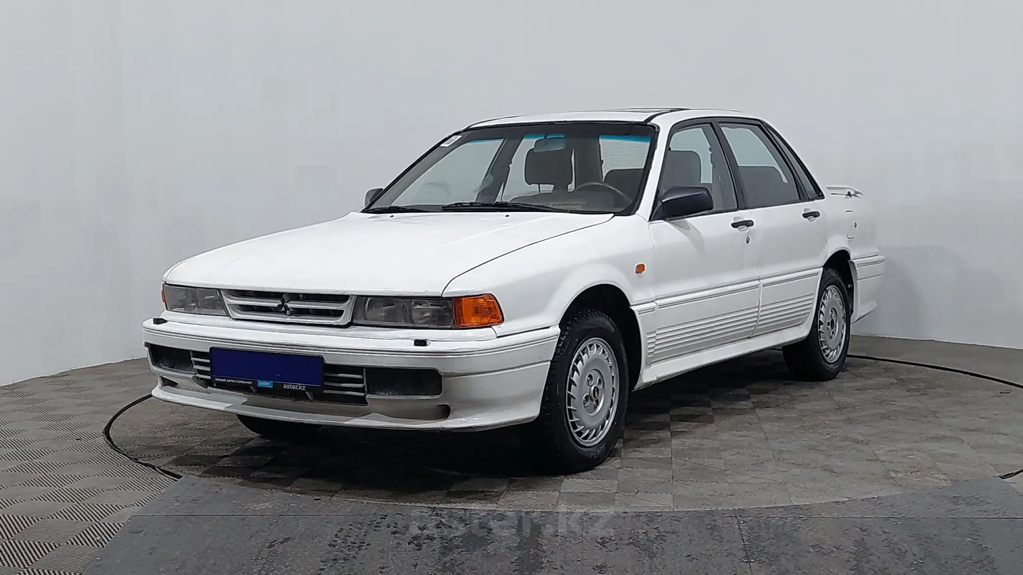 Mitsubishi Galant 1989