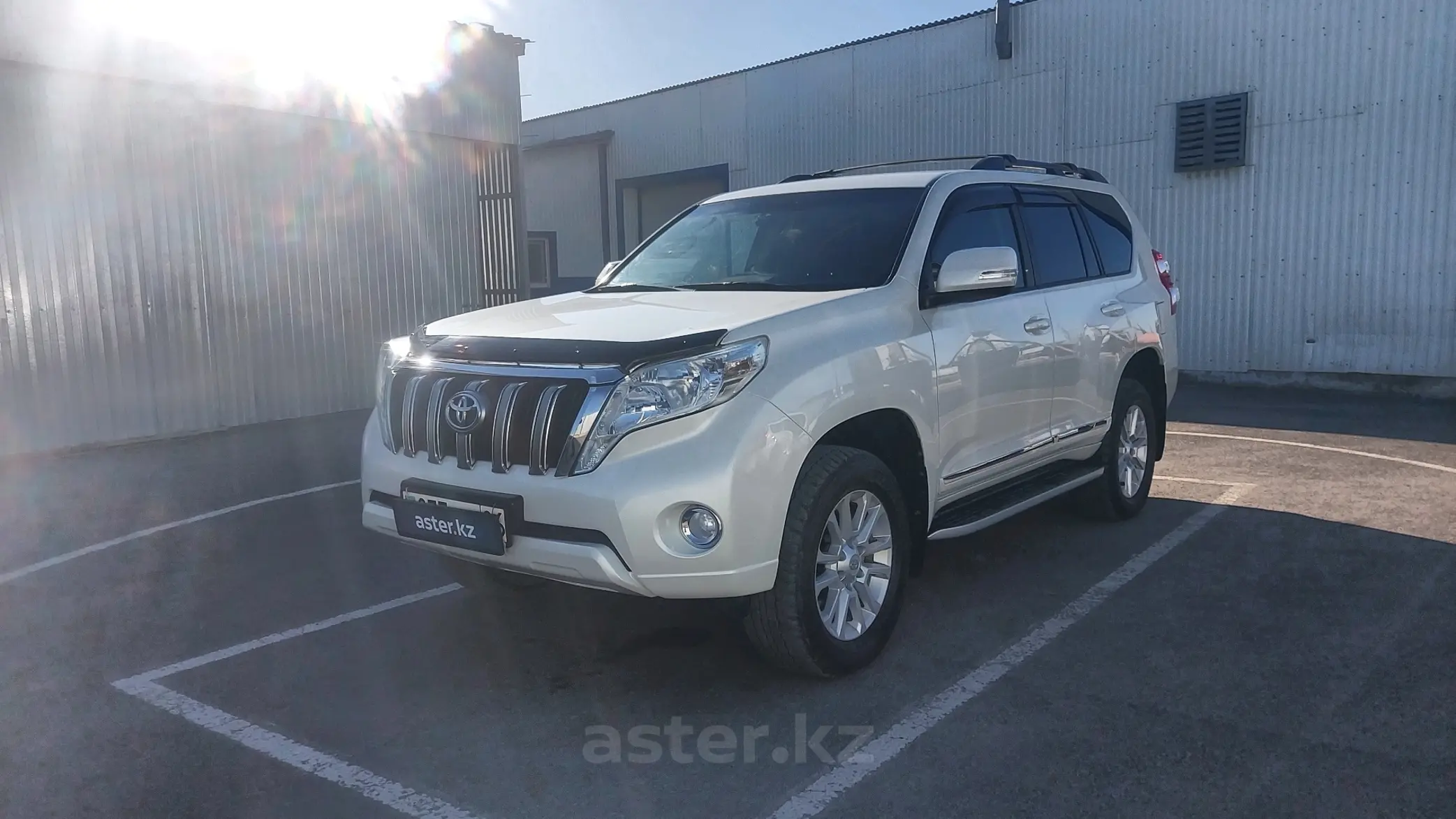 Toyota Land Cruiser Prado 2014