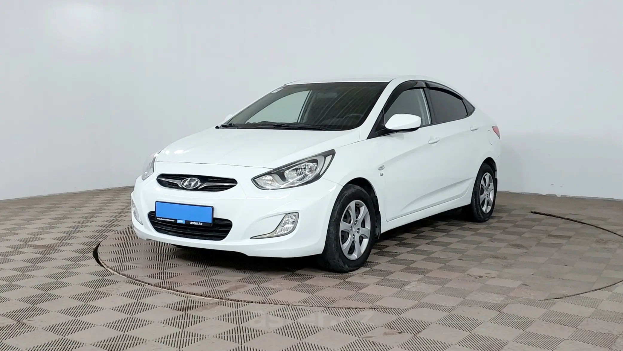 Hyundai Accent 2014