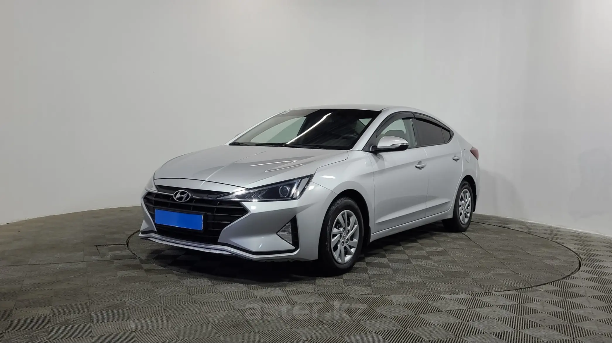 Hyundai Elantra 2019