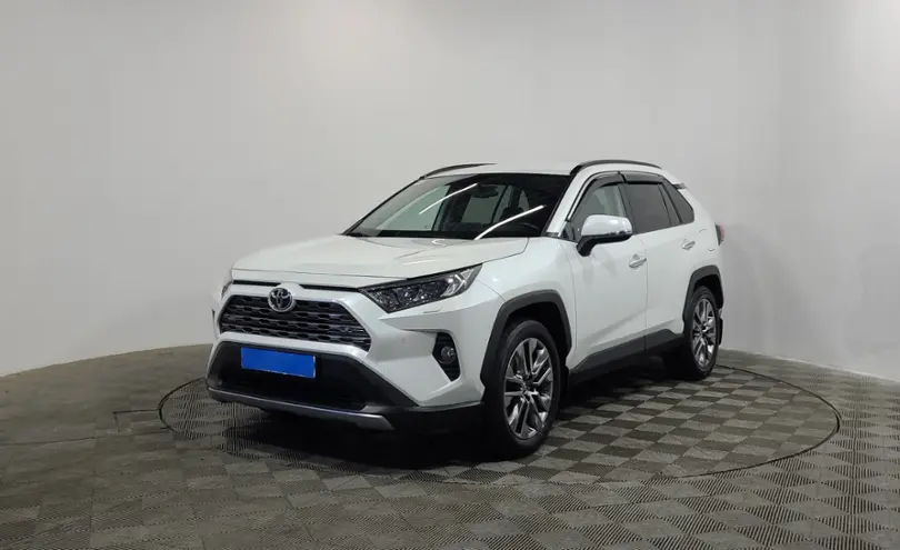 Toyota RAV4 2020 года за 15 990 000 тг. в Алматы