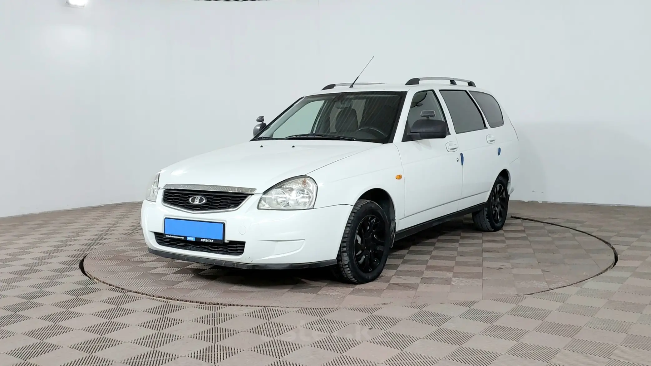 LADA (ВАЗ) Priora 2013